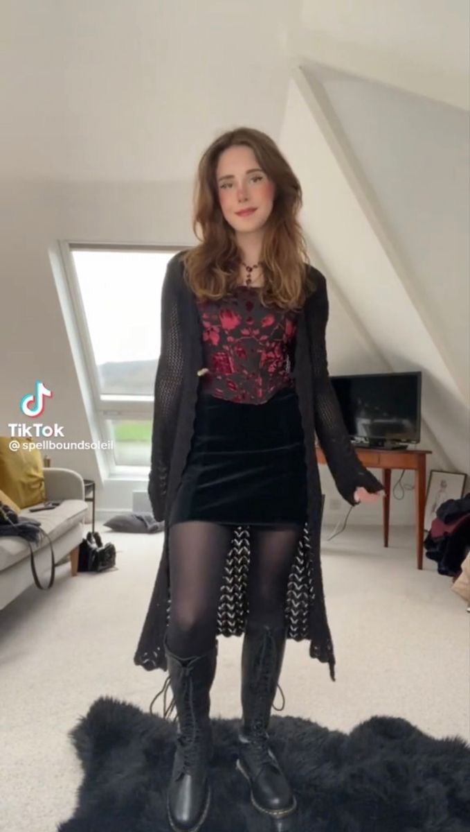Vampy Goth Style Bundle UK 8-10 - 4 Pieces
