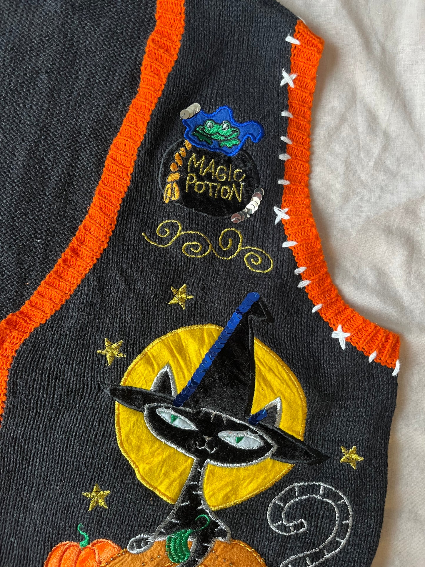 Something Wicked 1990s Halloween Sweater Vest L