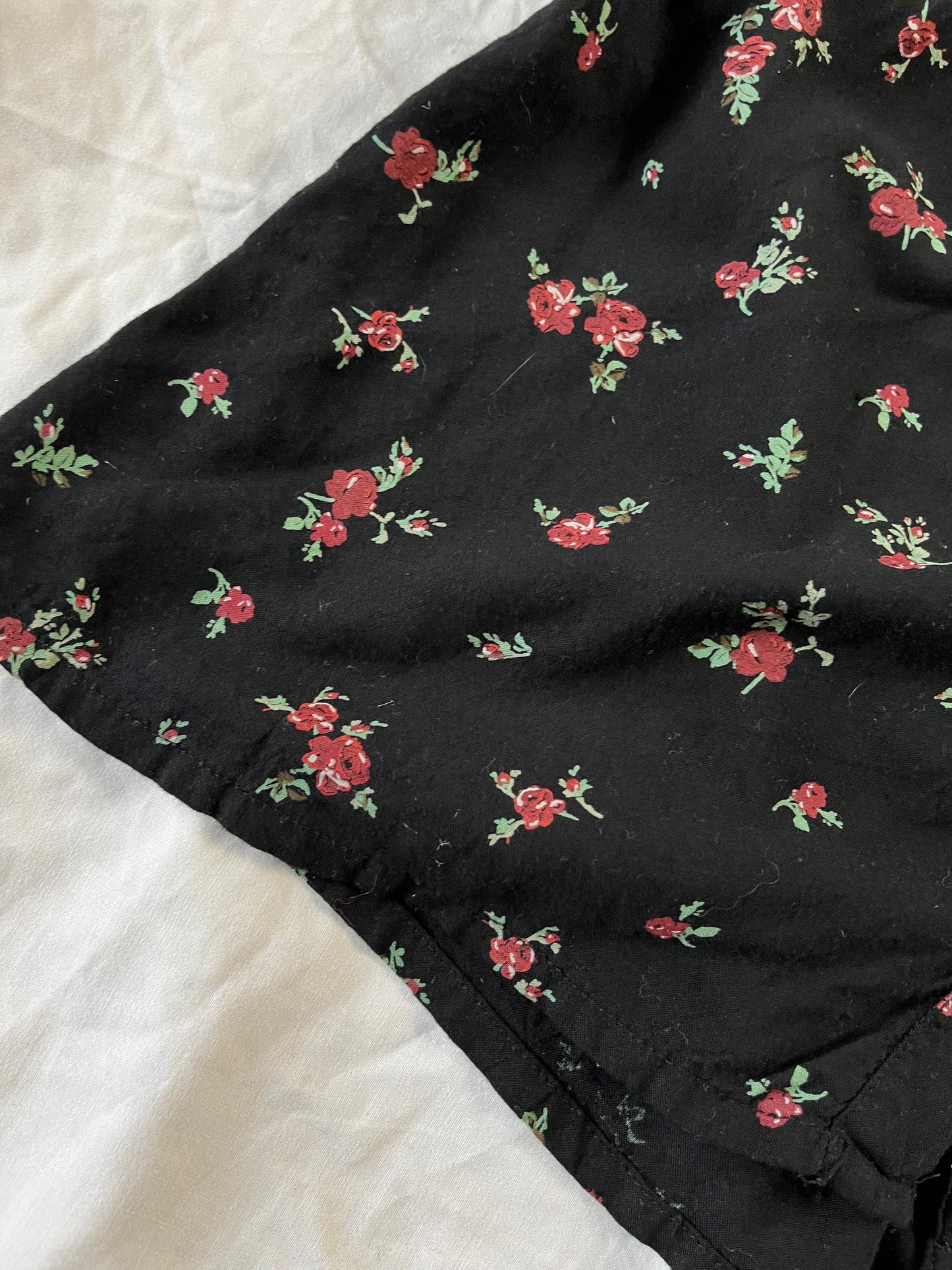 Quinn 00s Skirt UK 6-10