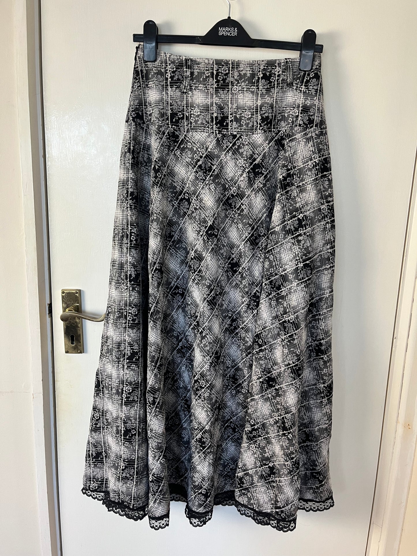 Laura Skirt UK 8