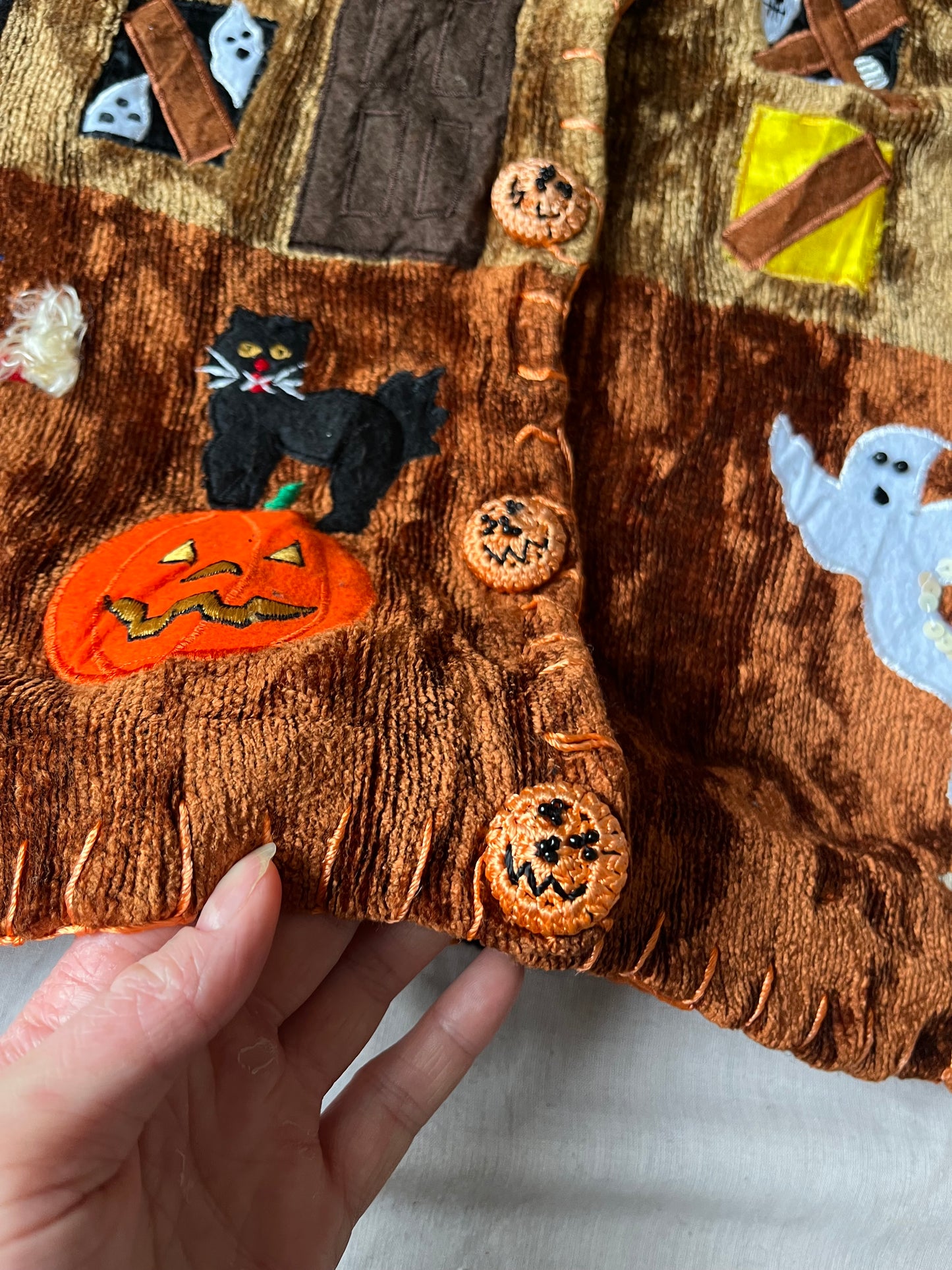 Haunted House 1990s Halloween Sweater Vest S-M