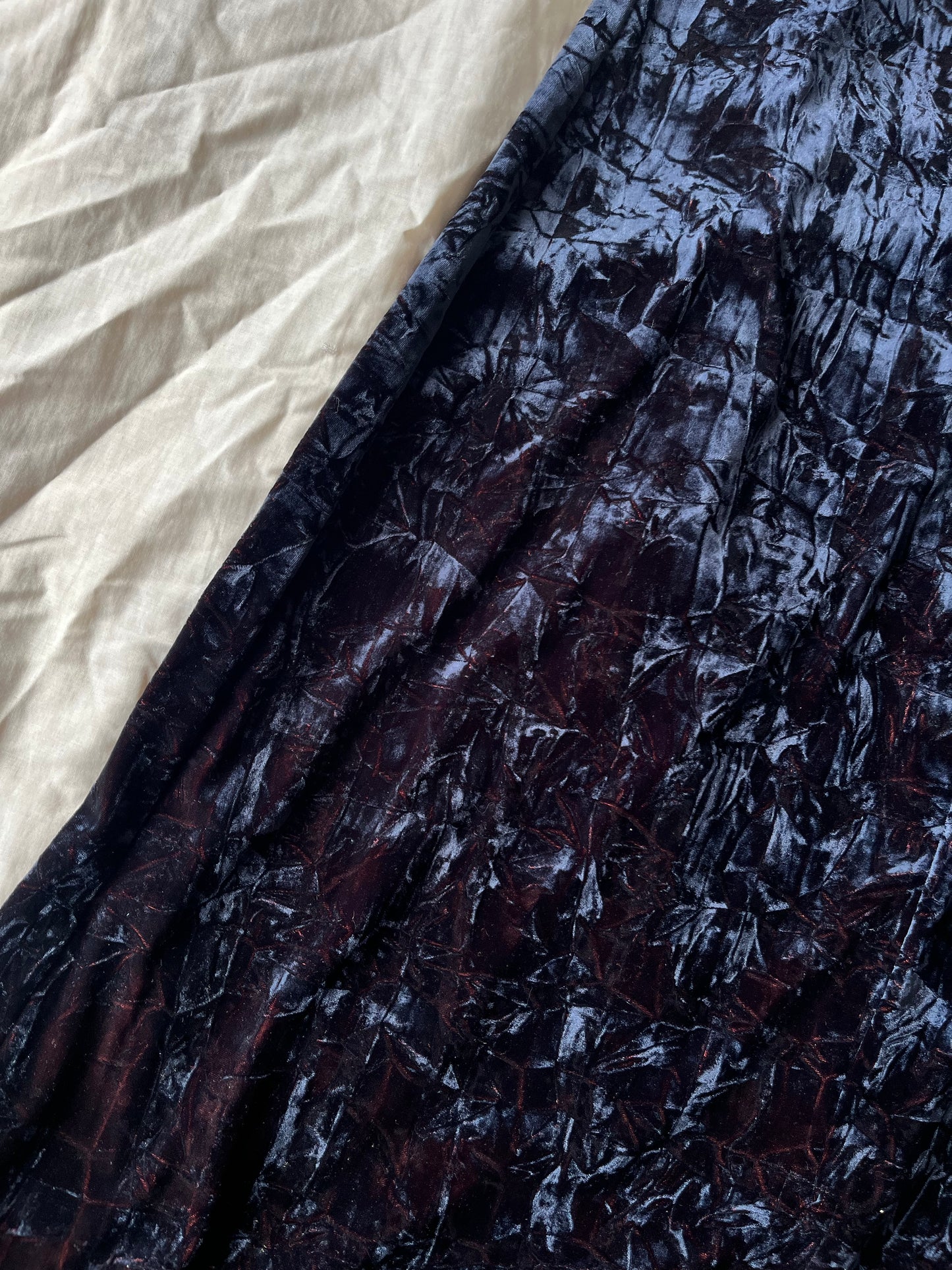 Raven Skirt UK 18-22/XL