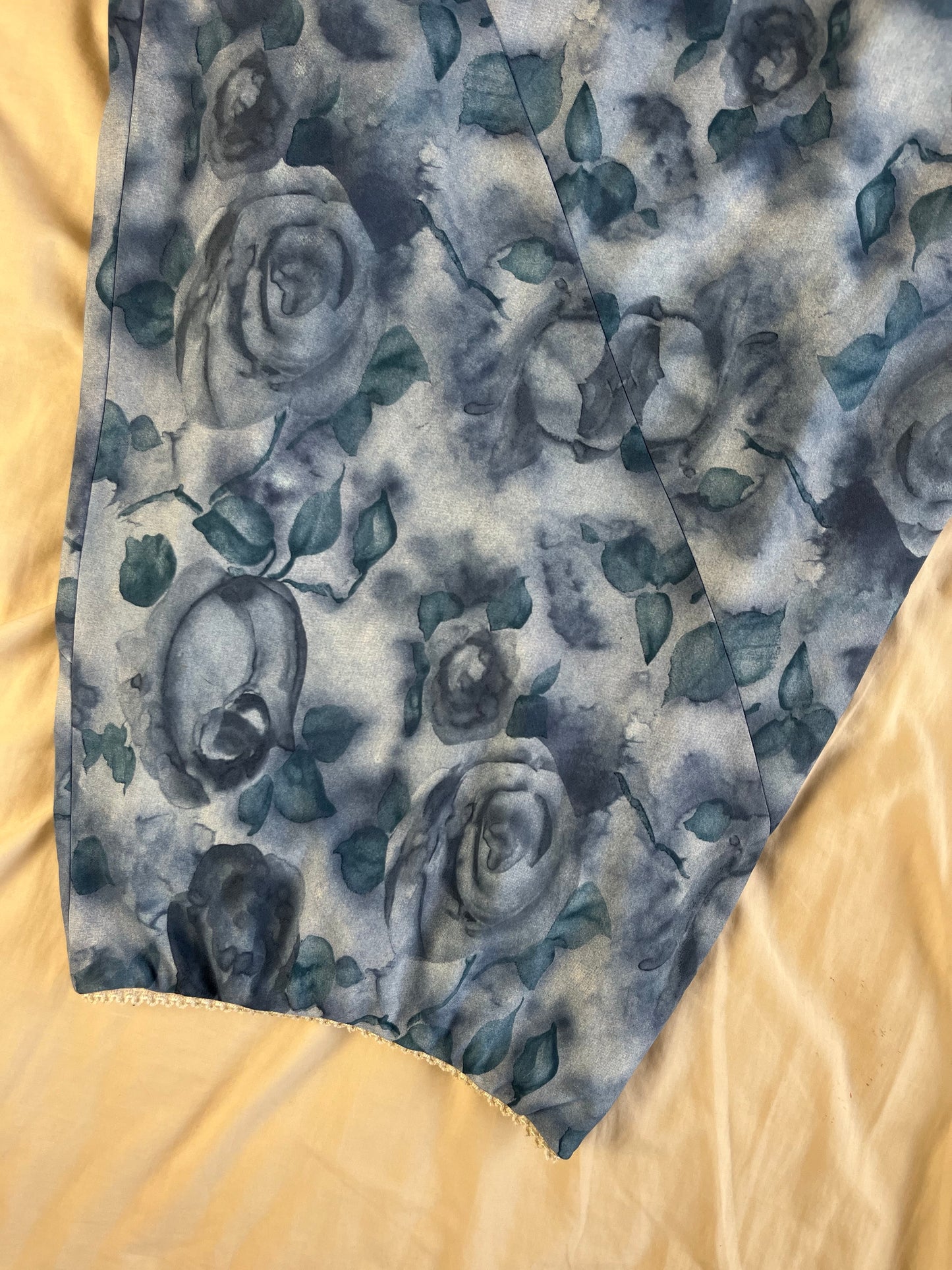 Cora 00s Skirt UK 4-8