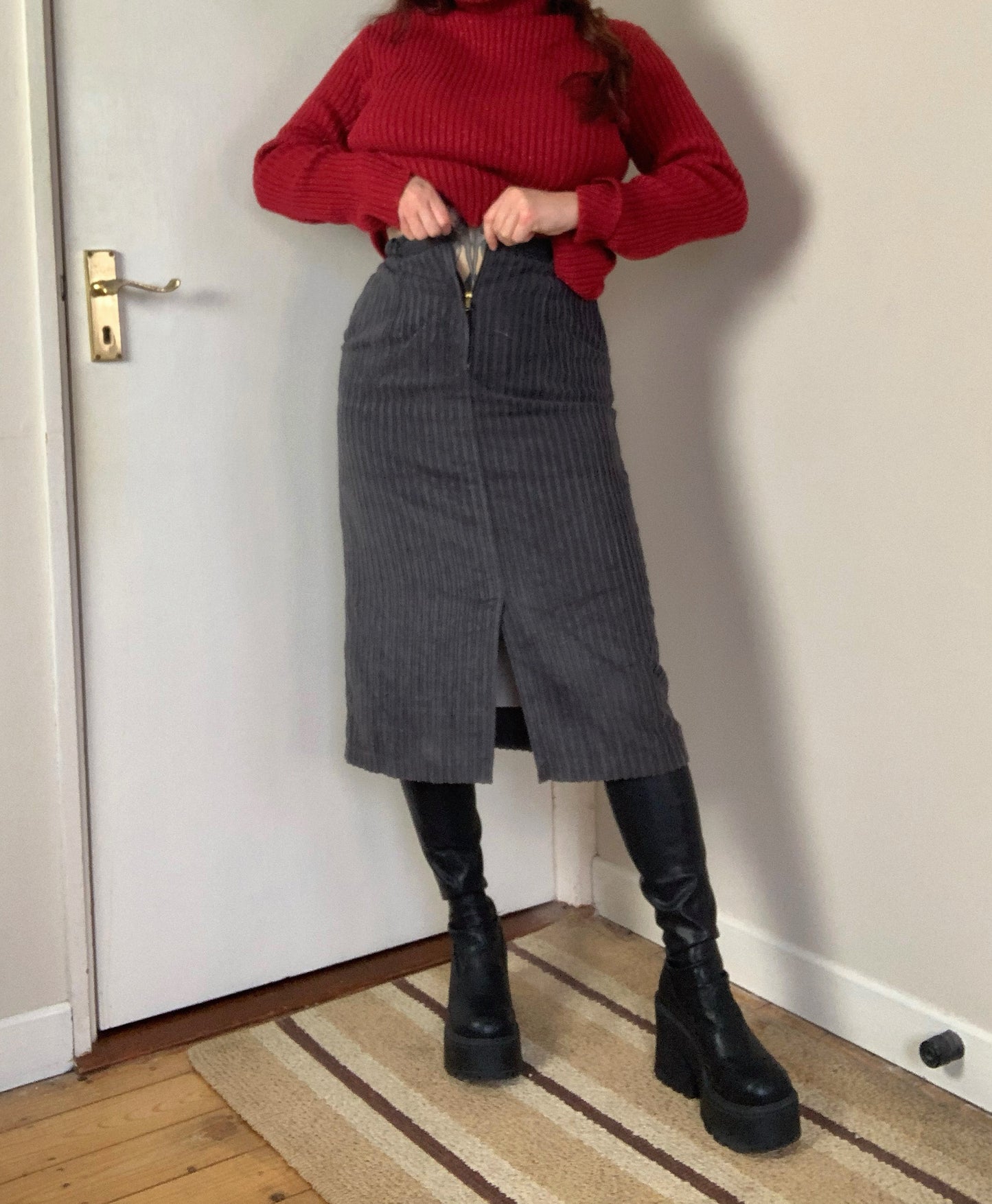 Amelia 90s Skirt UK 8