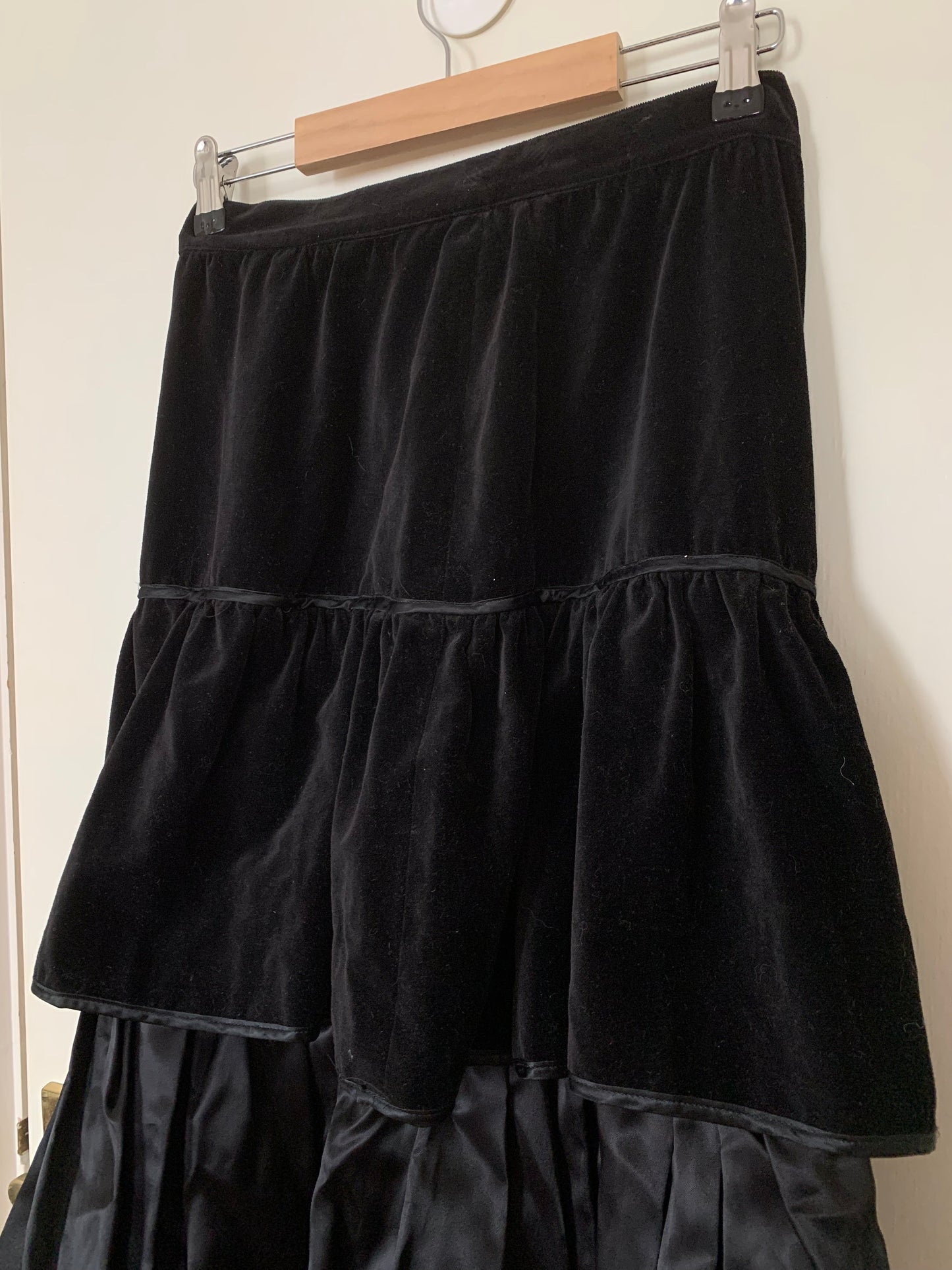 Morticia 90s Velvet Skirt UK 8
