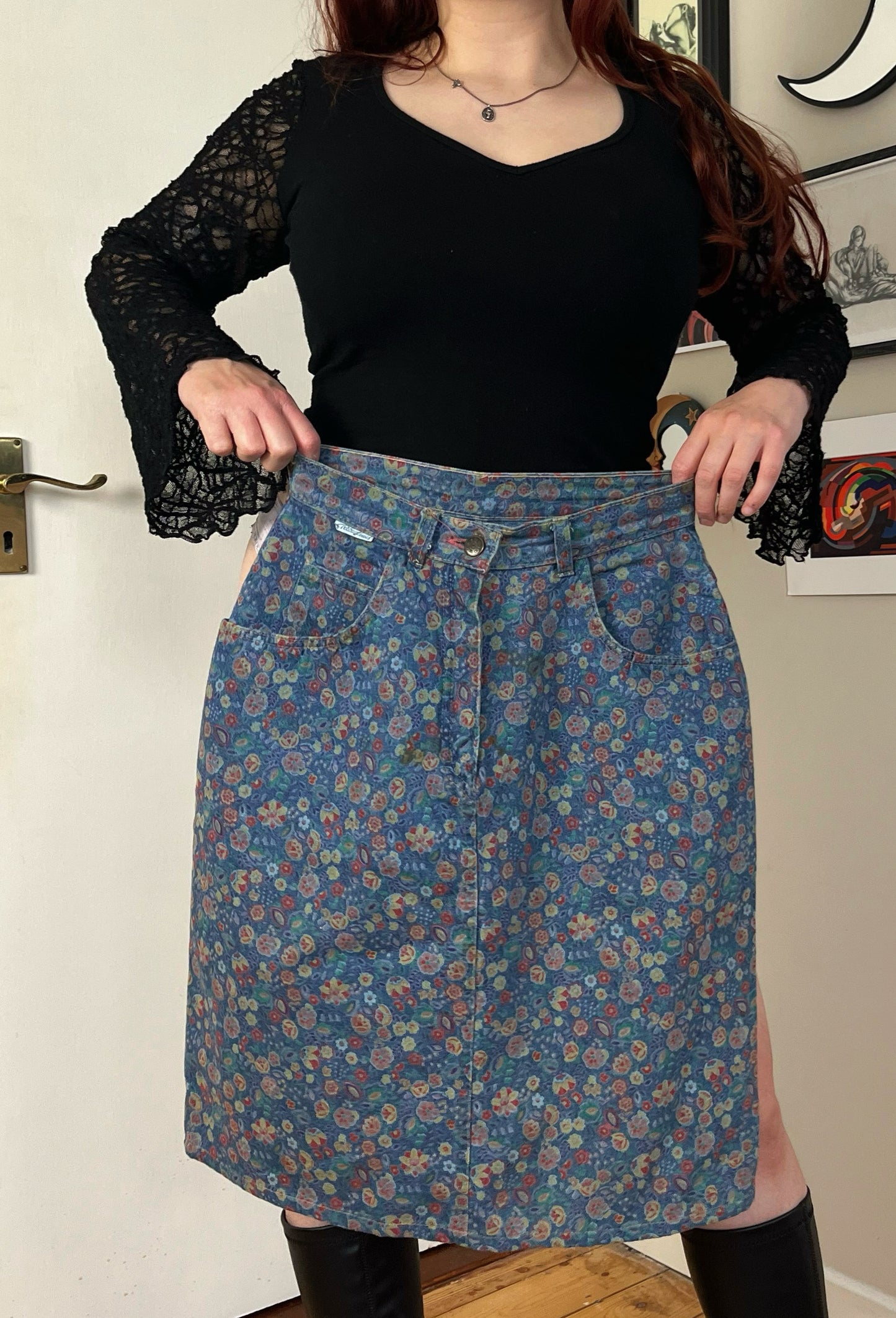 Phoebe 90s Skirt UK 6