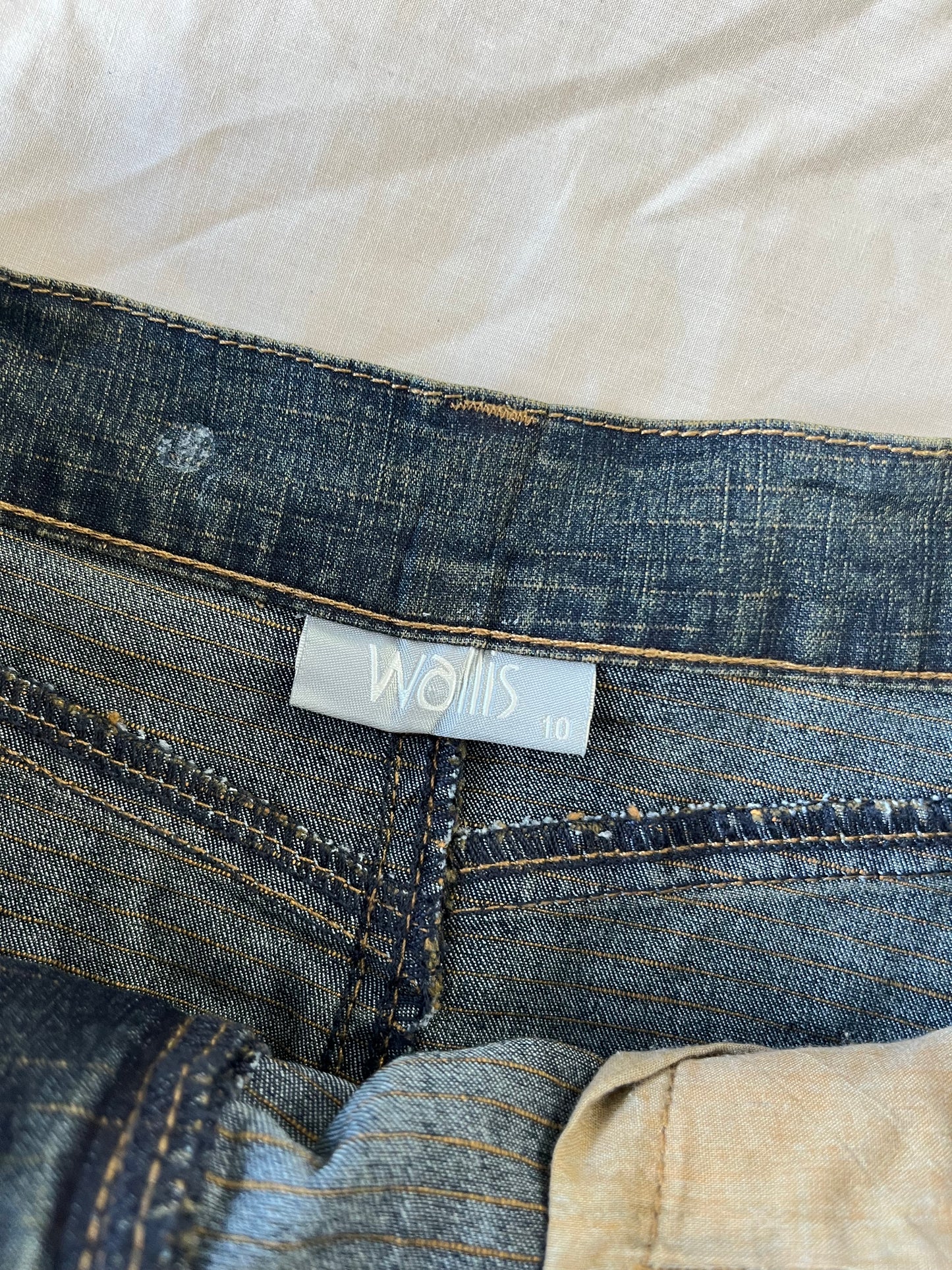 Chloe Skirt UK 10-12 & UK 16-18 (Two Sizes)