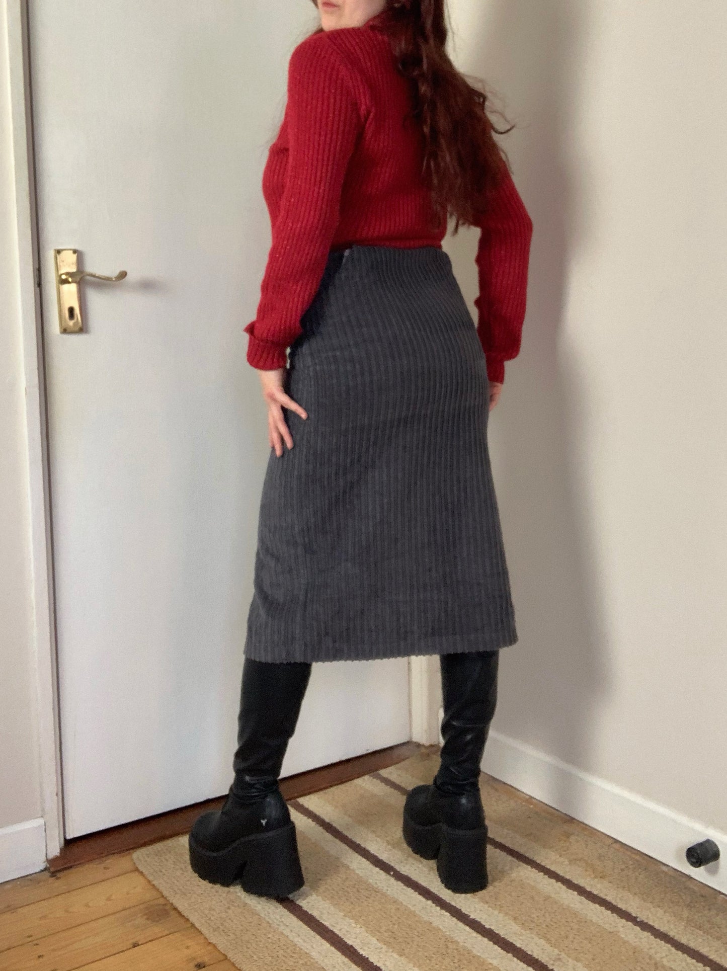 Amelia 90s Skirt UK 8