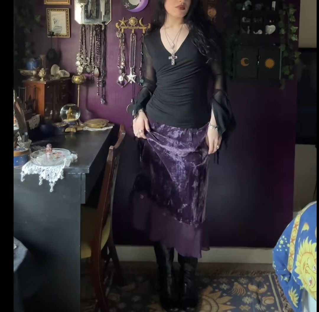 1990s & 2000s Whimsy Witch Wholesale Bundle - 16 Pieces