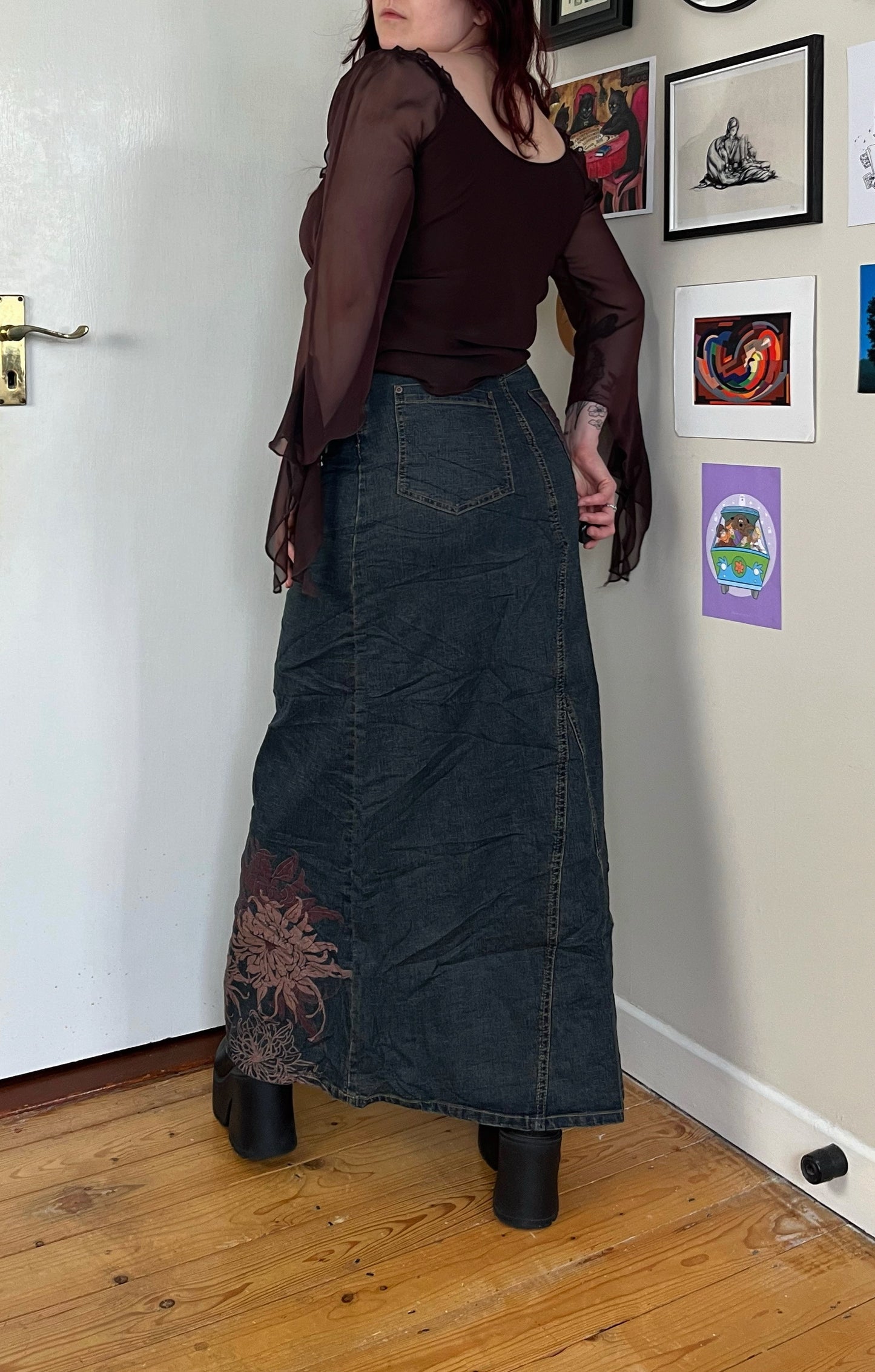 Chloe Skirt UK 10-12 & UK 16-18 (Two Sizes)