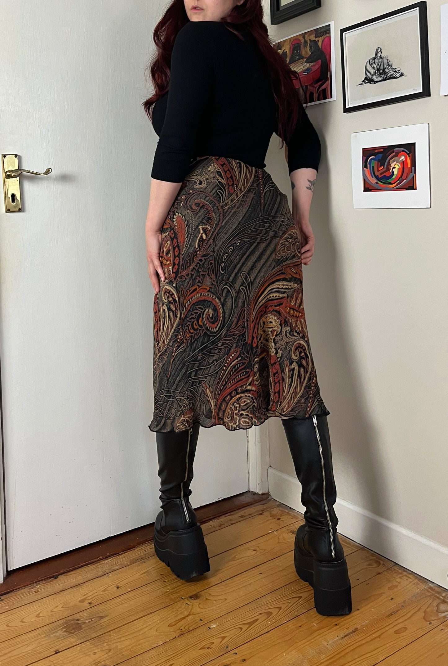 Victoria 00s Skirt UK 8-12