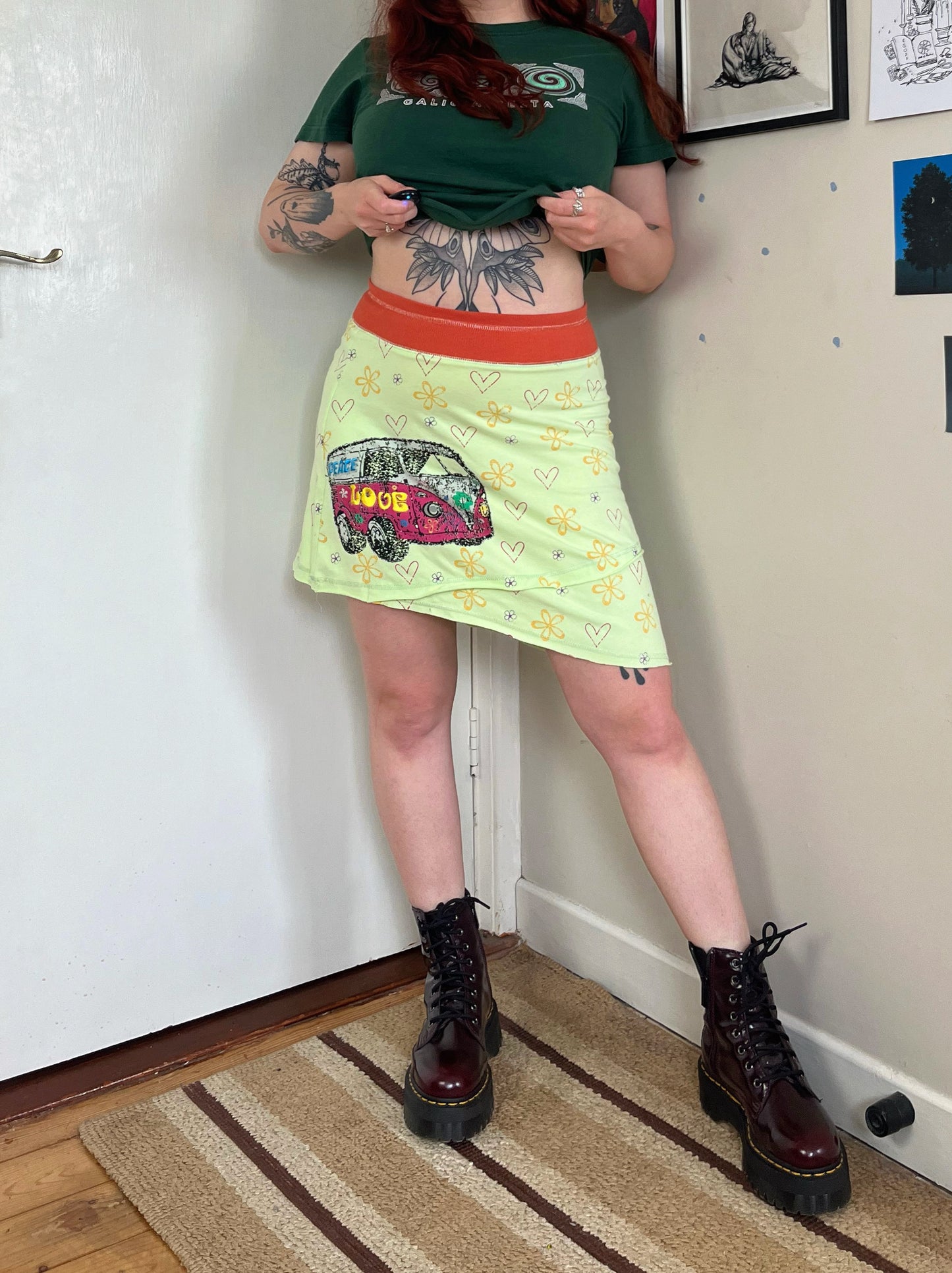 Dakota 00s Skirt UK 8-12