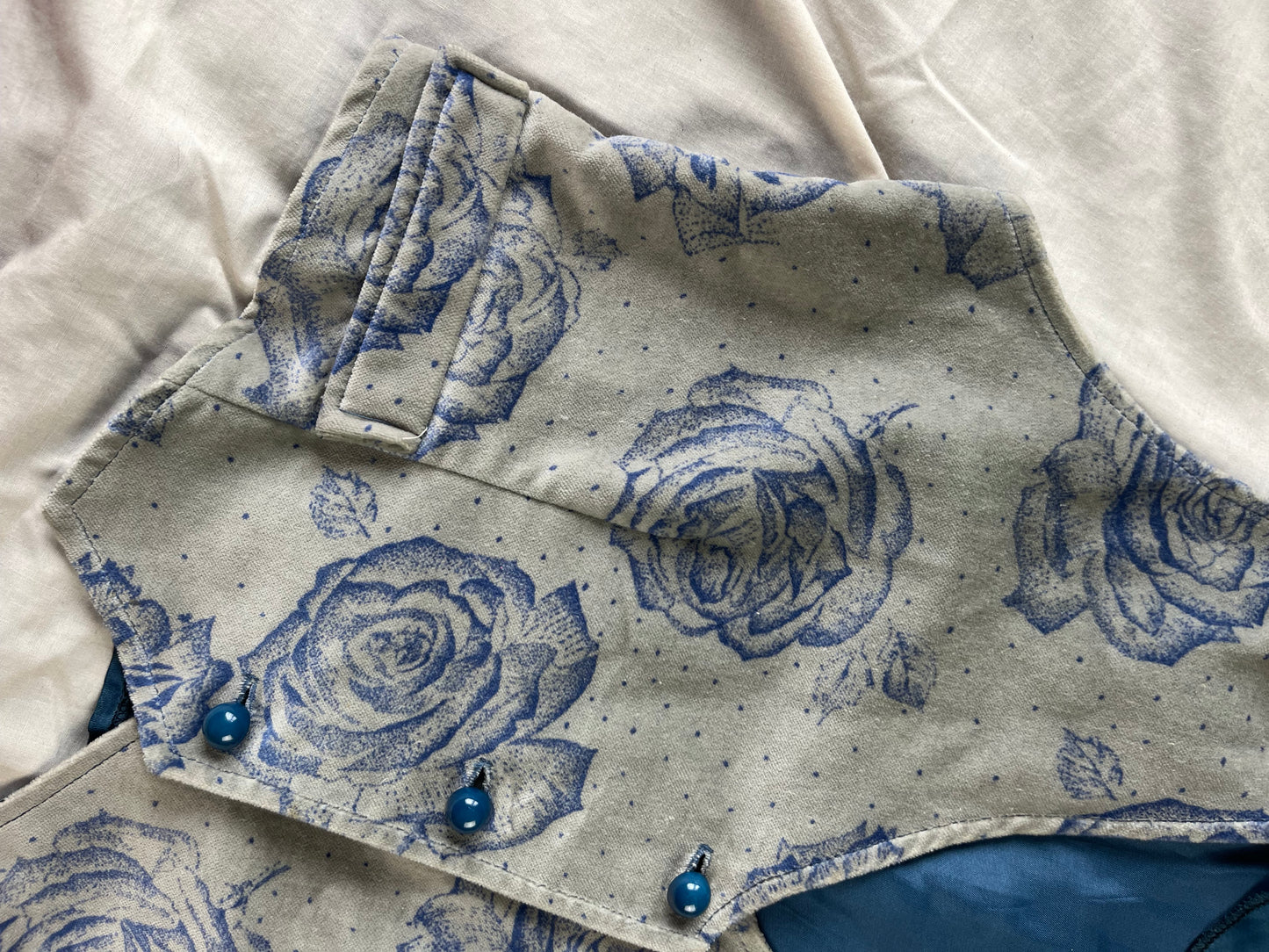 Alice Waist Coat UK 4-10