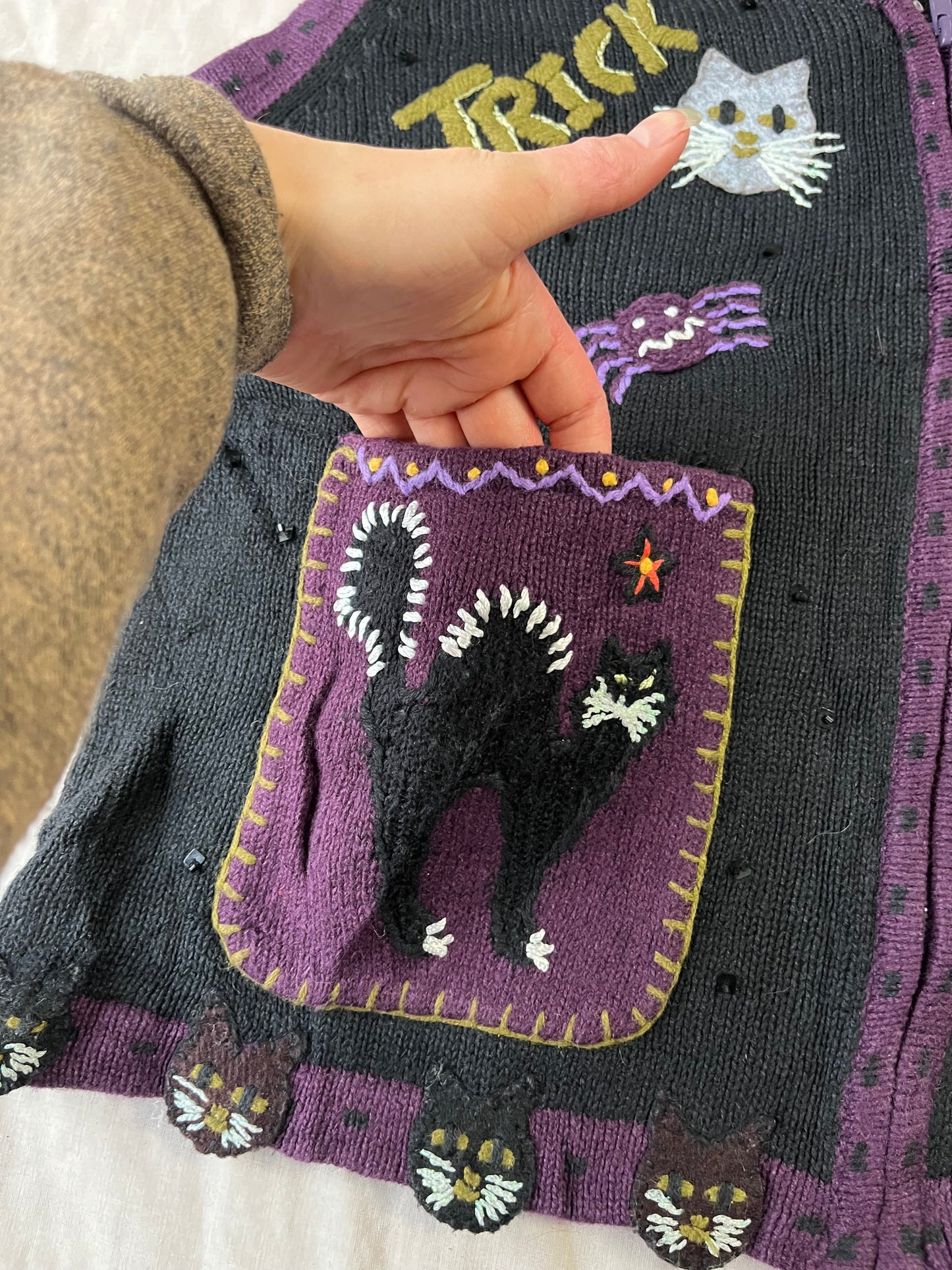 Trick or Treat 1990s Halloween Sweater Vest M/L