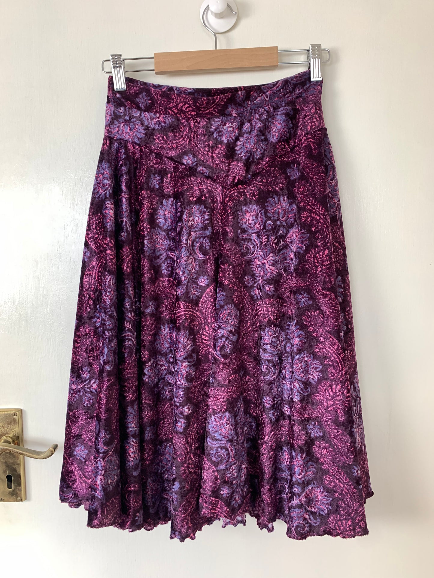 Alex 90s Velvet Skirt UK 6