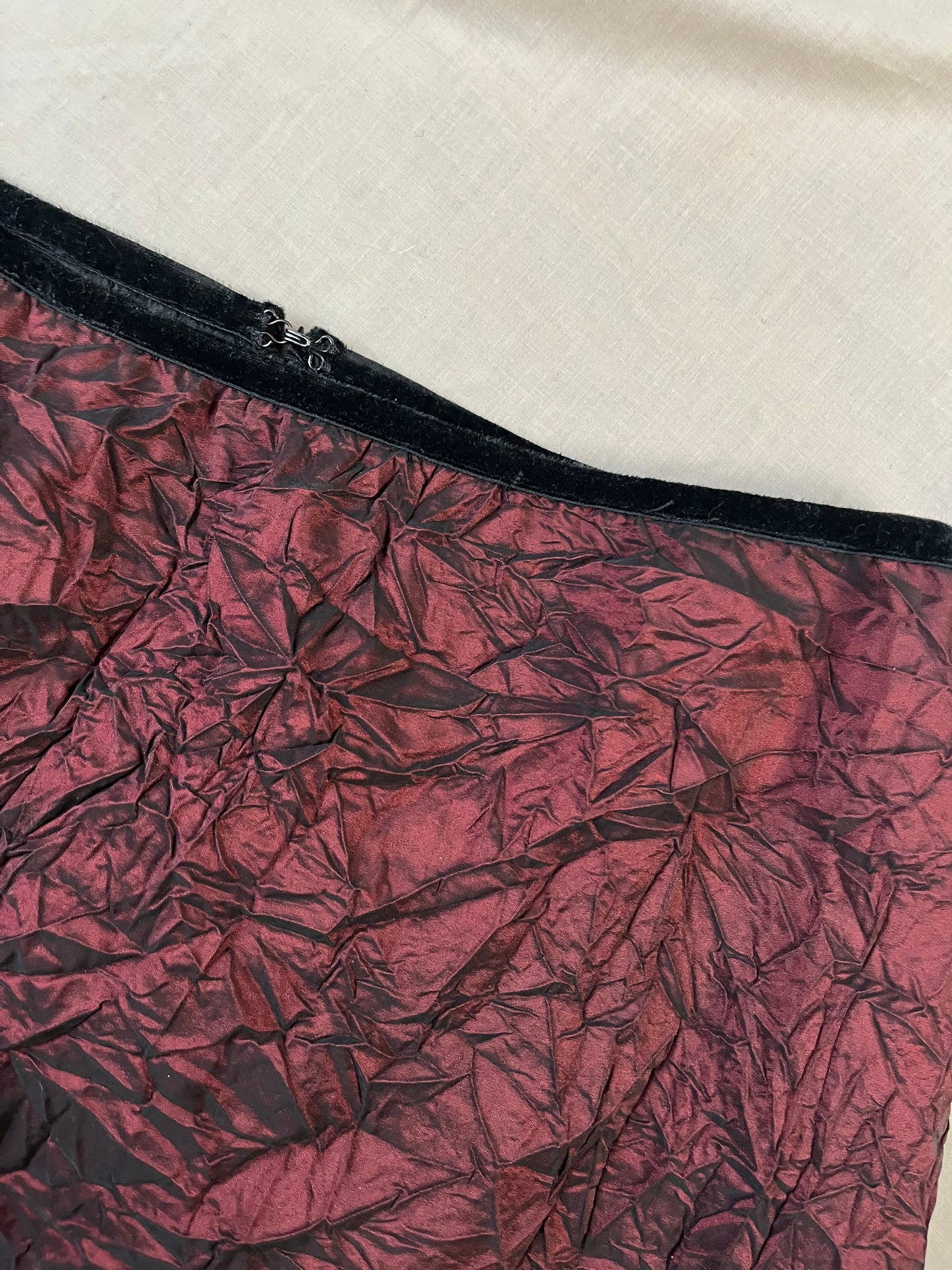 Burgundy Satin Skirt UK 10-14