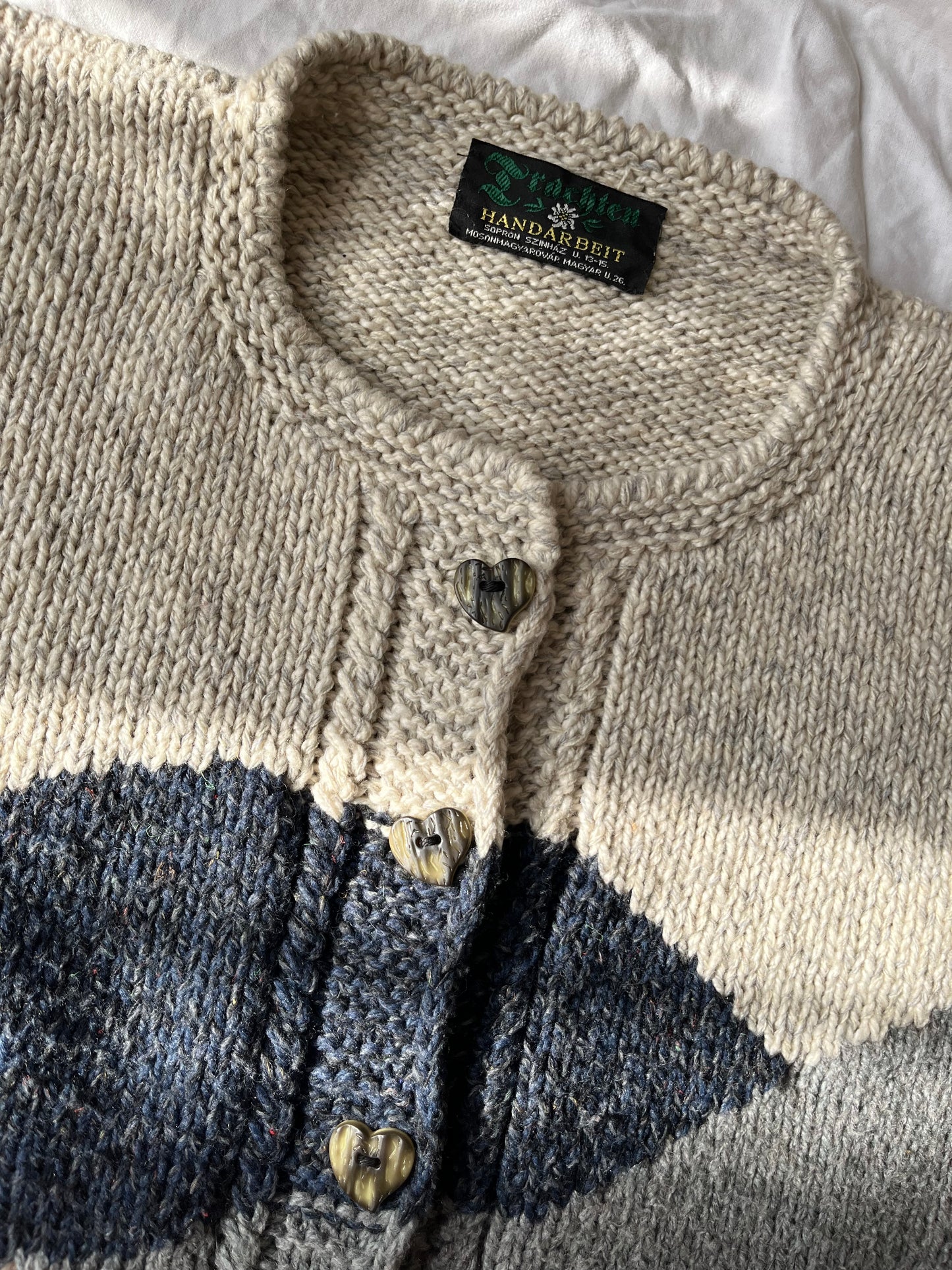 Nature Themed Cardigan XXL