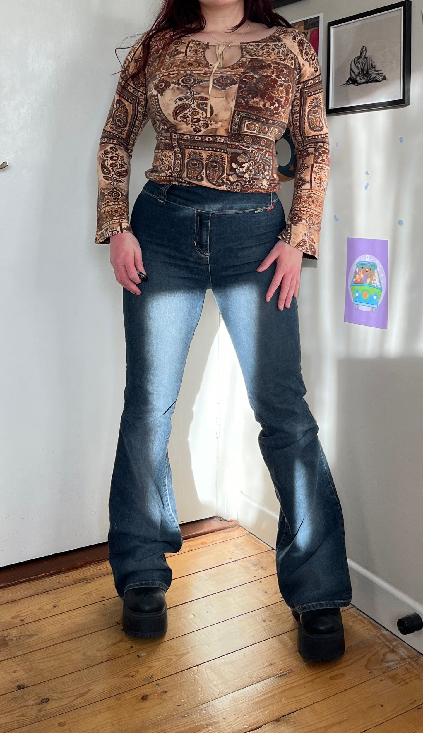 Flared Jeans With A Belt - UK 8-10