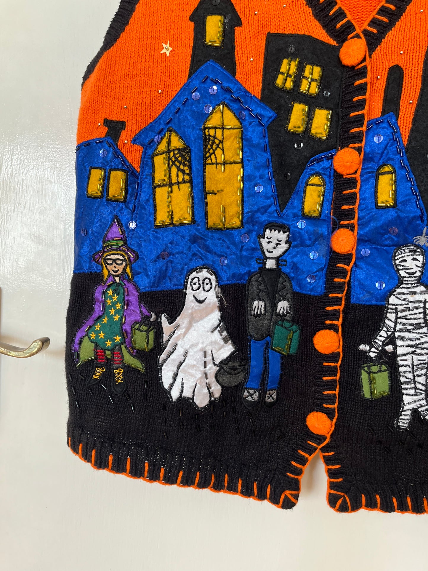 Trick Or Treat 90s Sweater Vest L