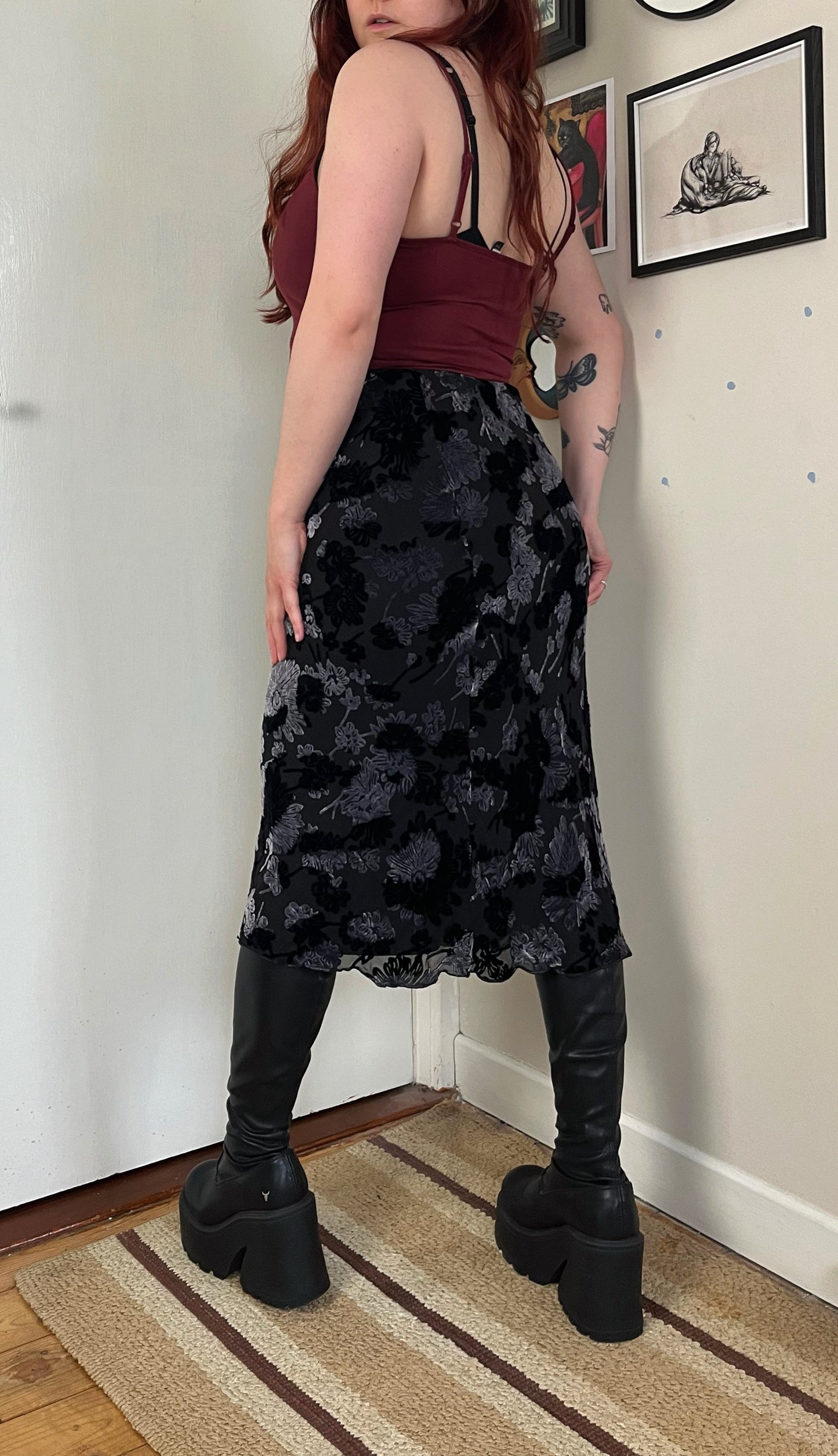 Sara 90s Skirt UK 8-10