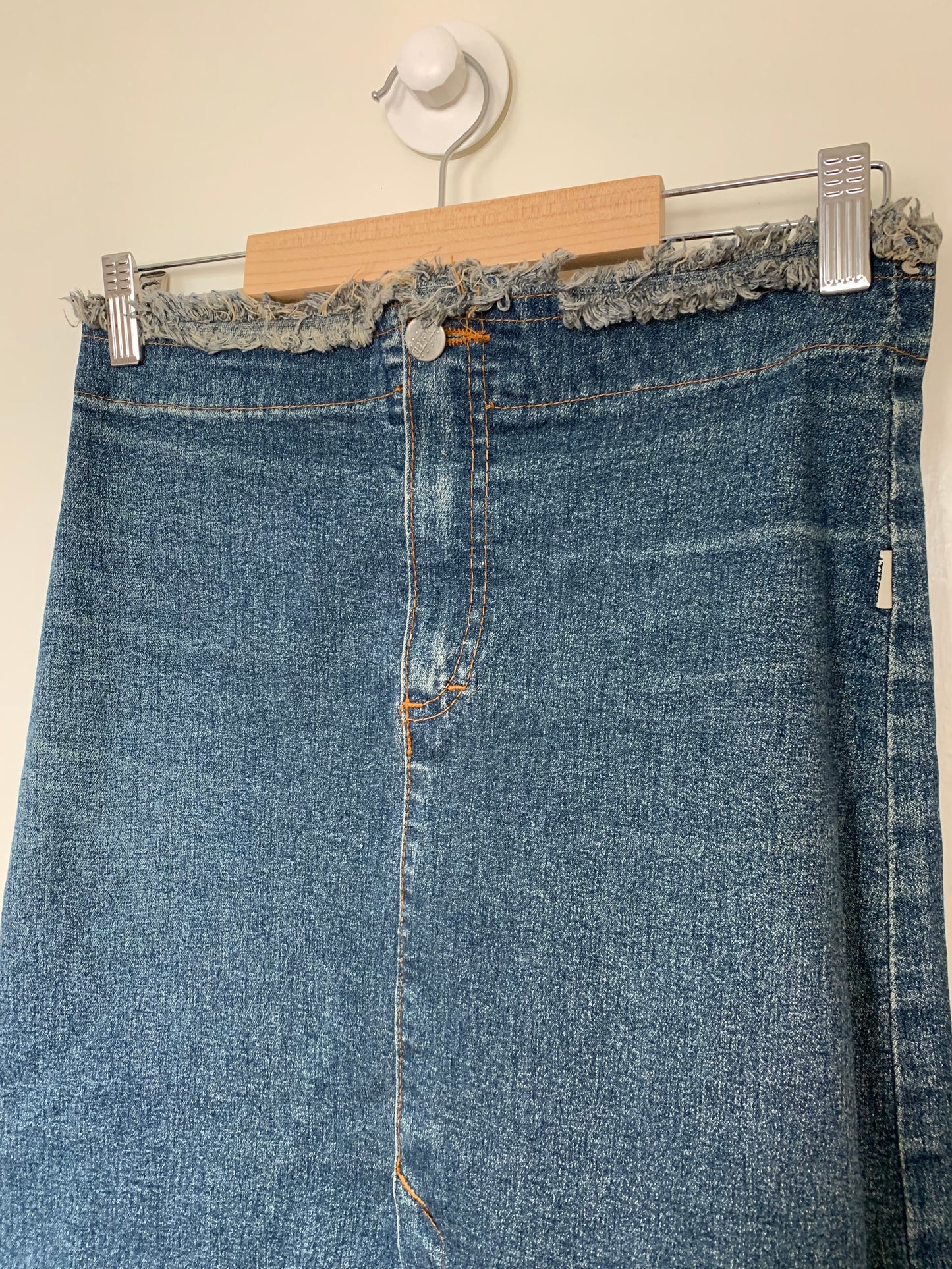 Delia 90s Denim Skirt UK 8-10