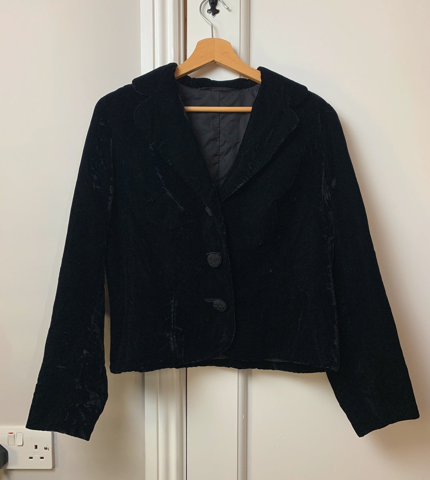 Emily 90s Velvet Blazer UK 10-12