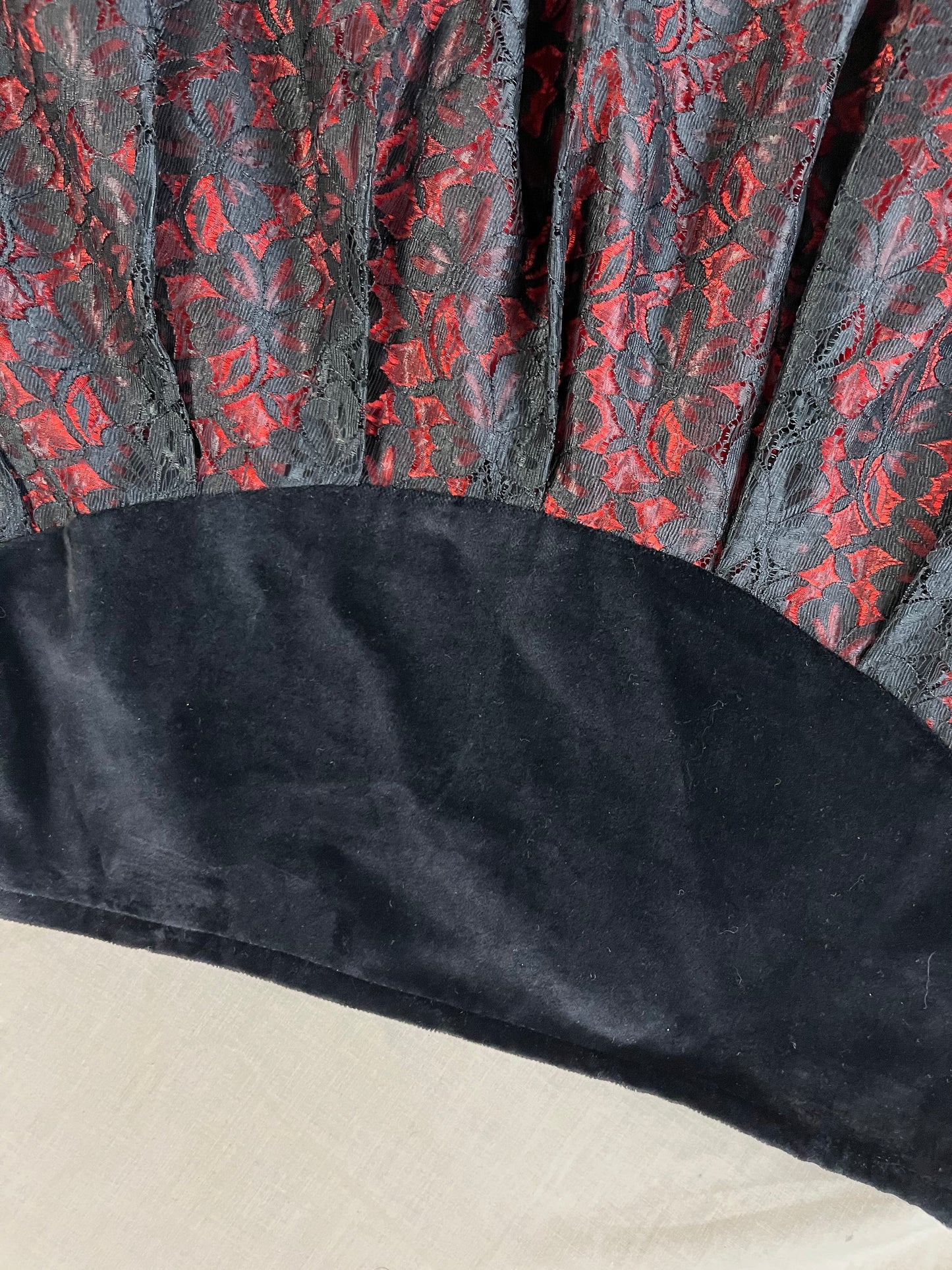 Lace and Velvet Skirt UK 8