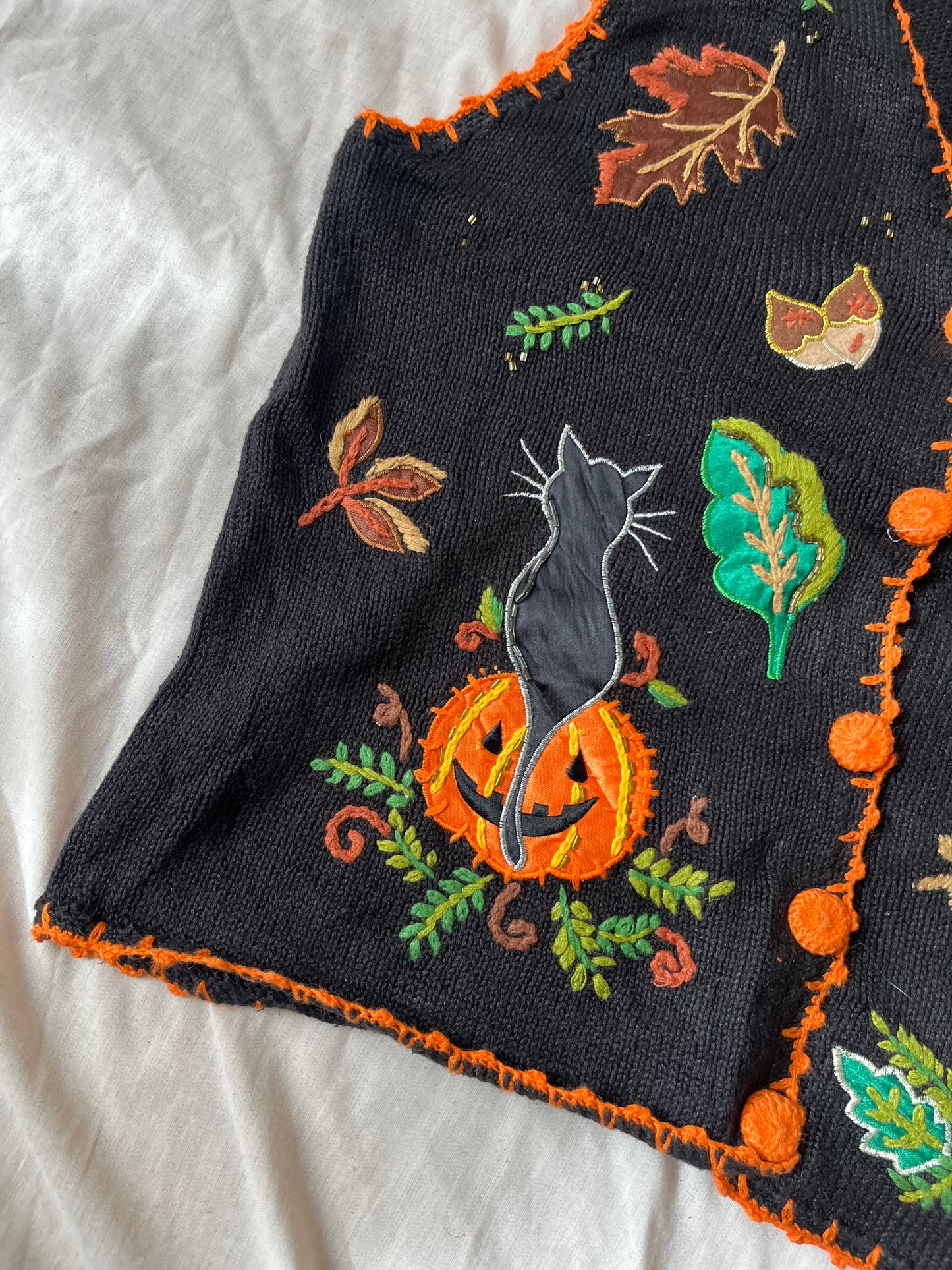 Happy Harvest 1990s Halloween Sweater Vest S (2)