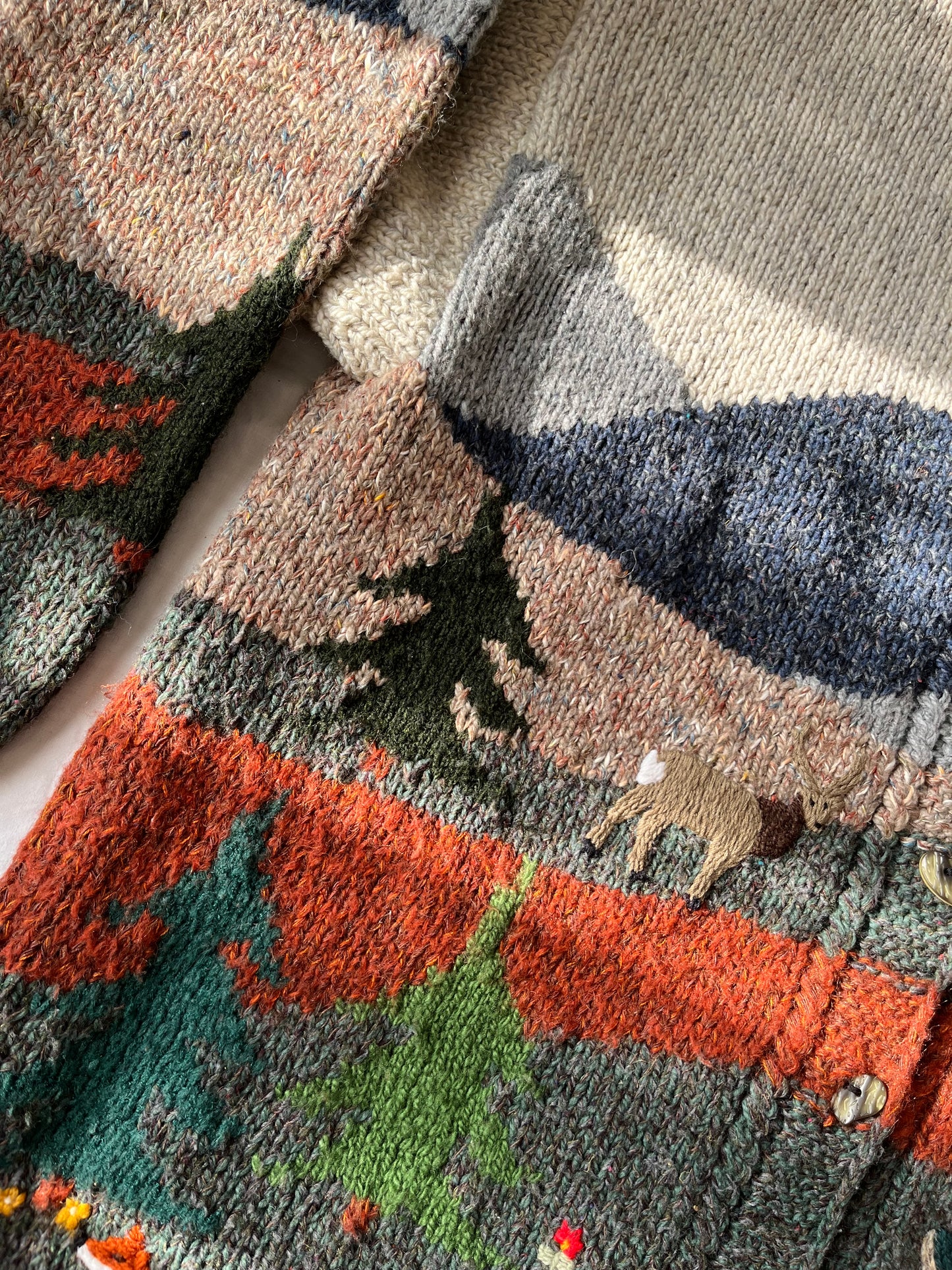 Nature Themed Cardigan XXL