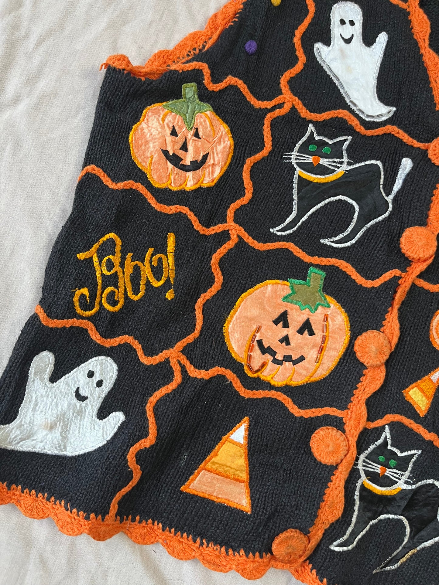 Crypt 1990s Halloween Sweater Vest M