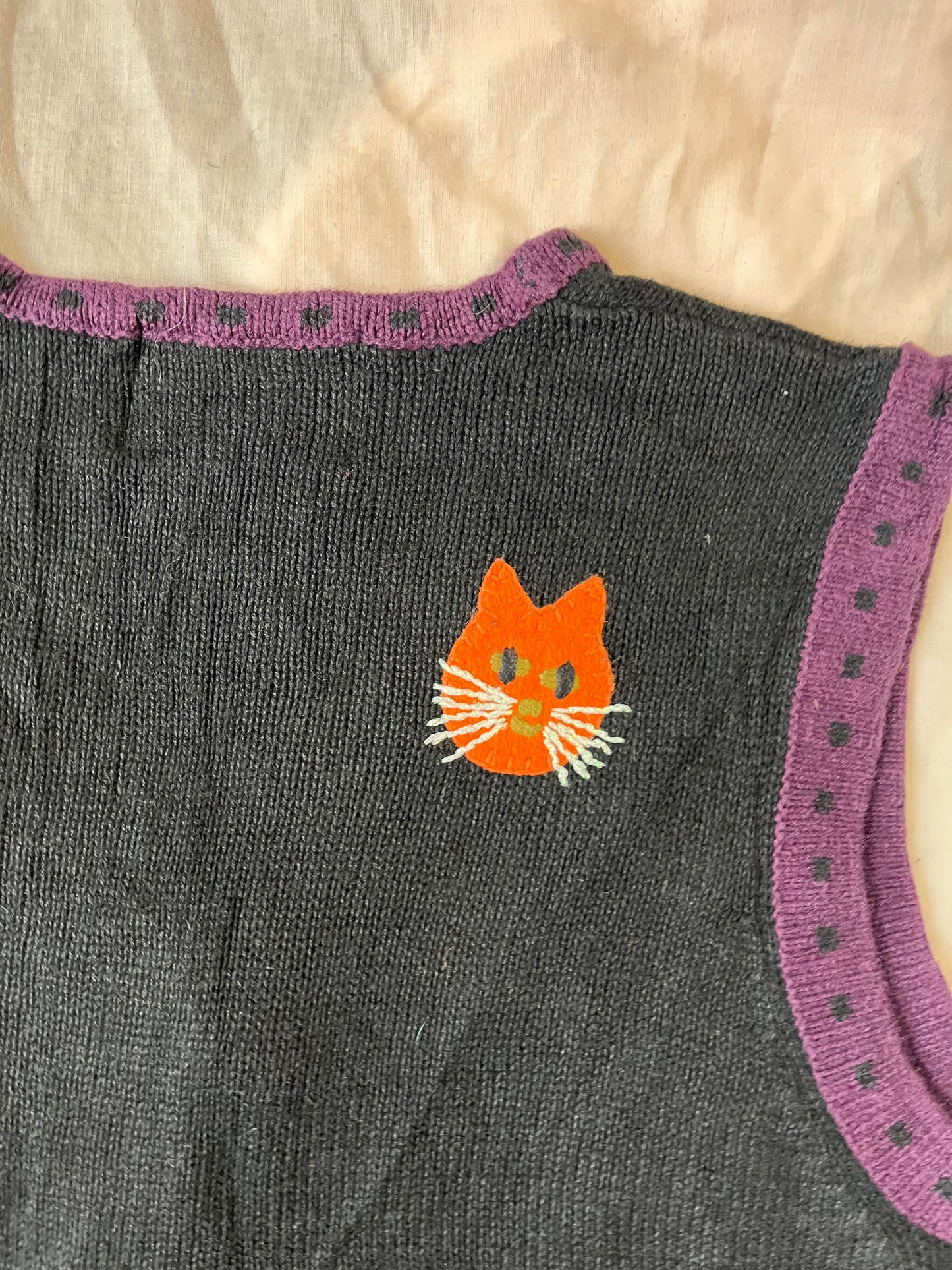 Trick or Treat 1990s Halloween Sweater Vest M/L