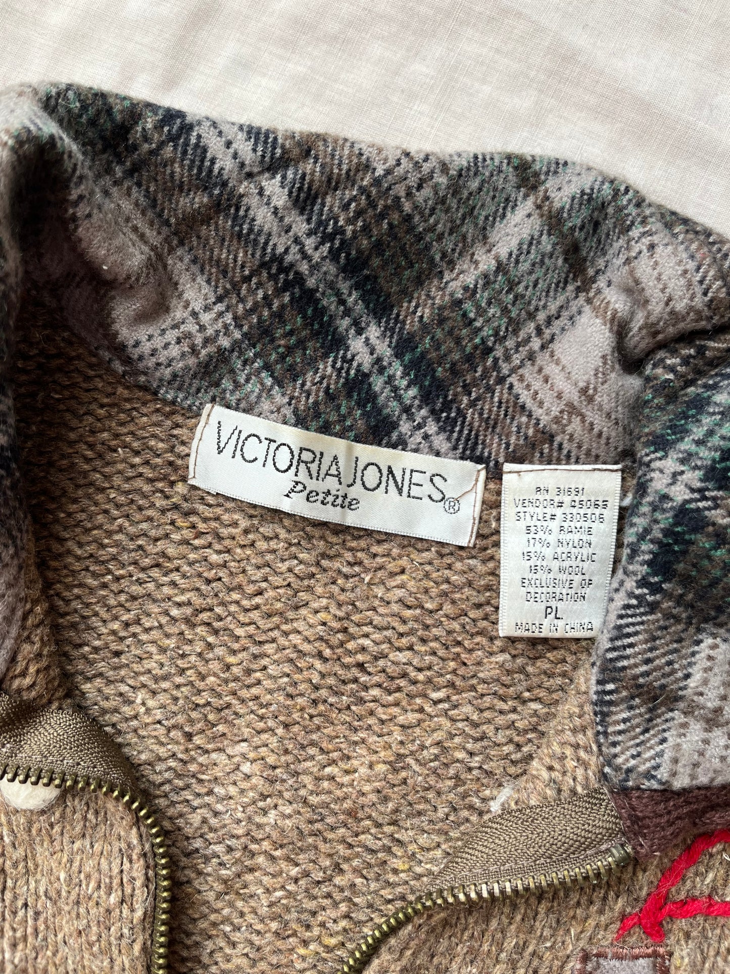 Winter Woodland 1990s Cardigan UK 4-14/M