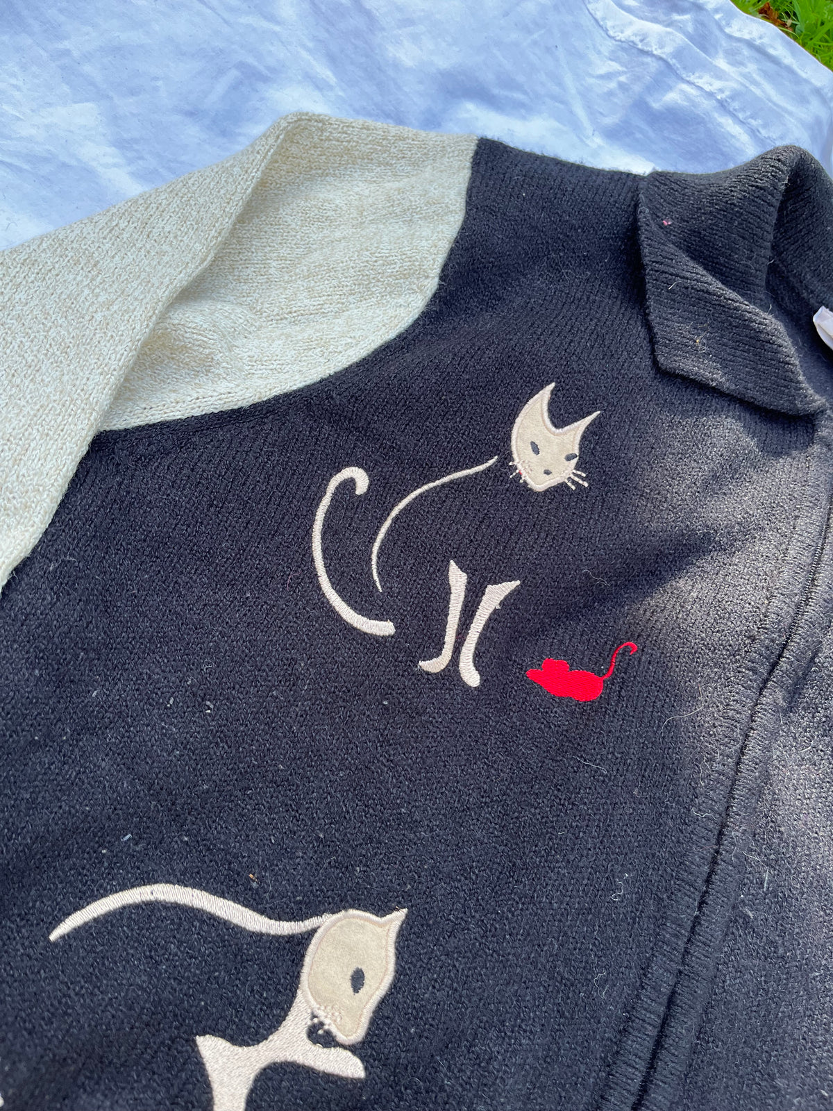 The Familiar Cardigan L
