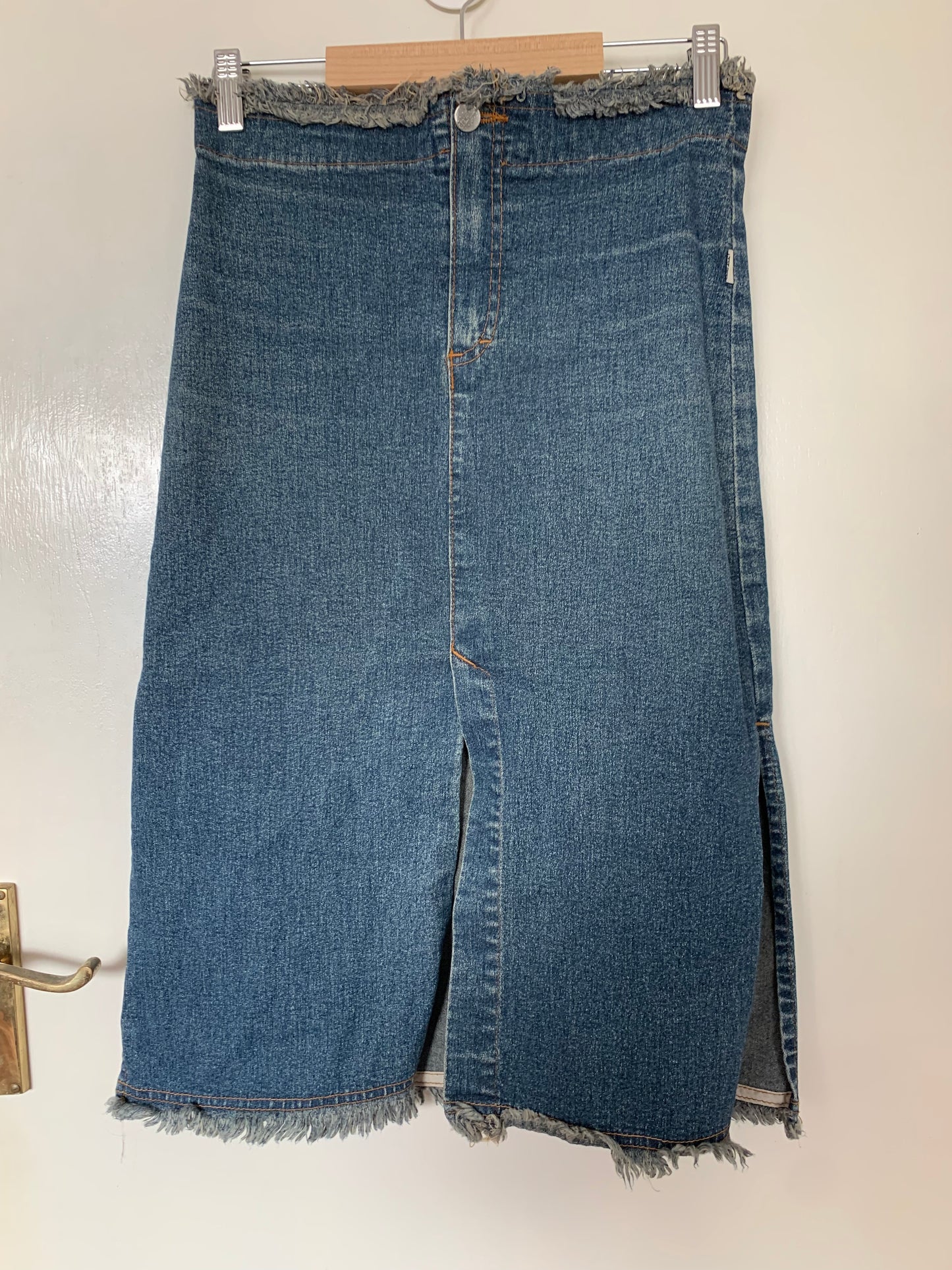 Delia 90s Denim Skirt UK 8-10