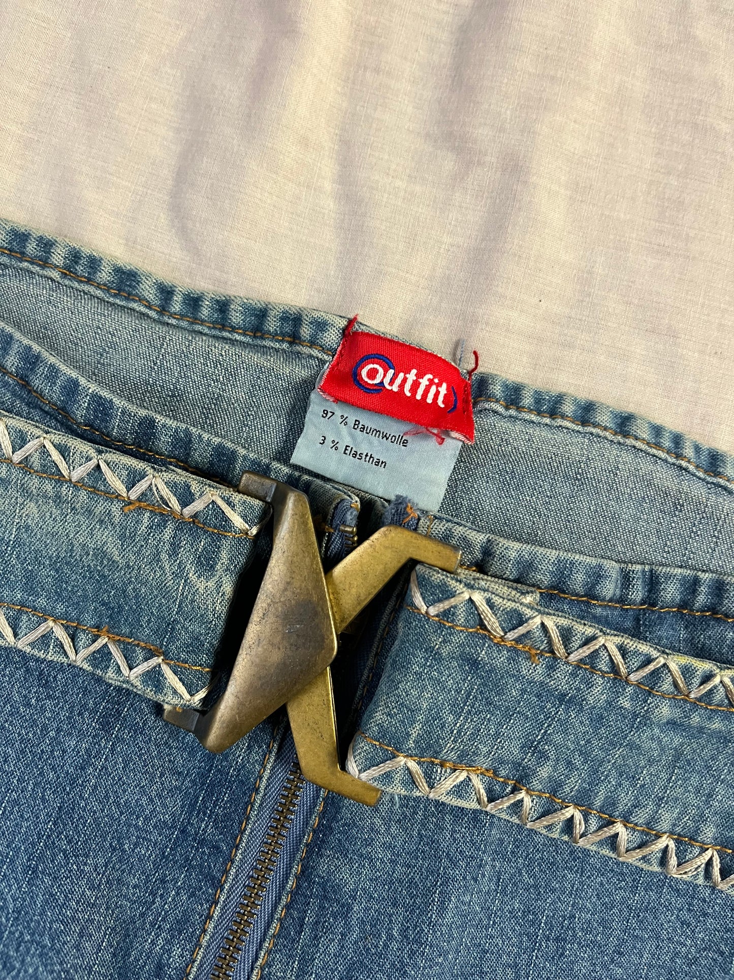 Flared Jeans - UK 14-16