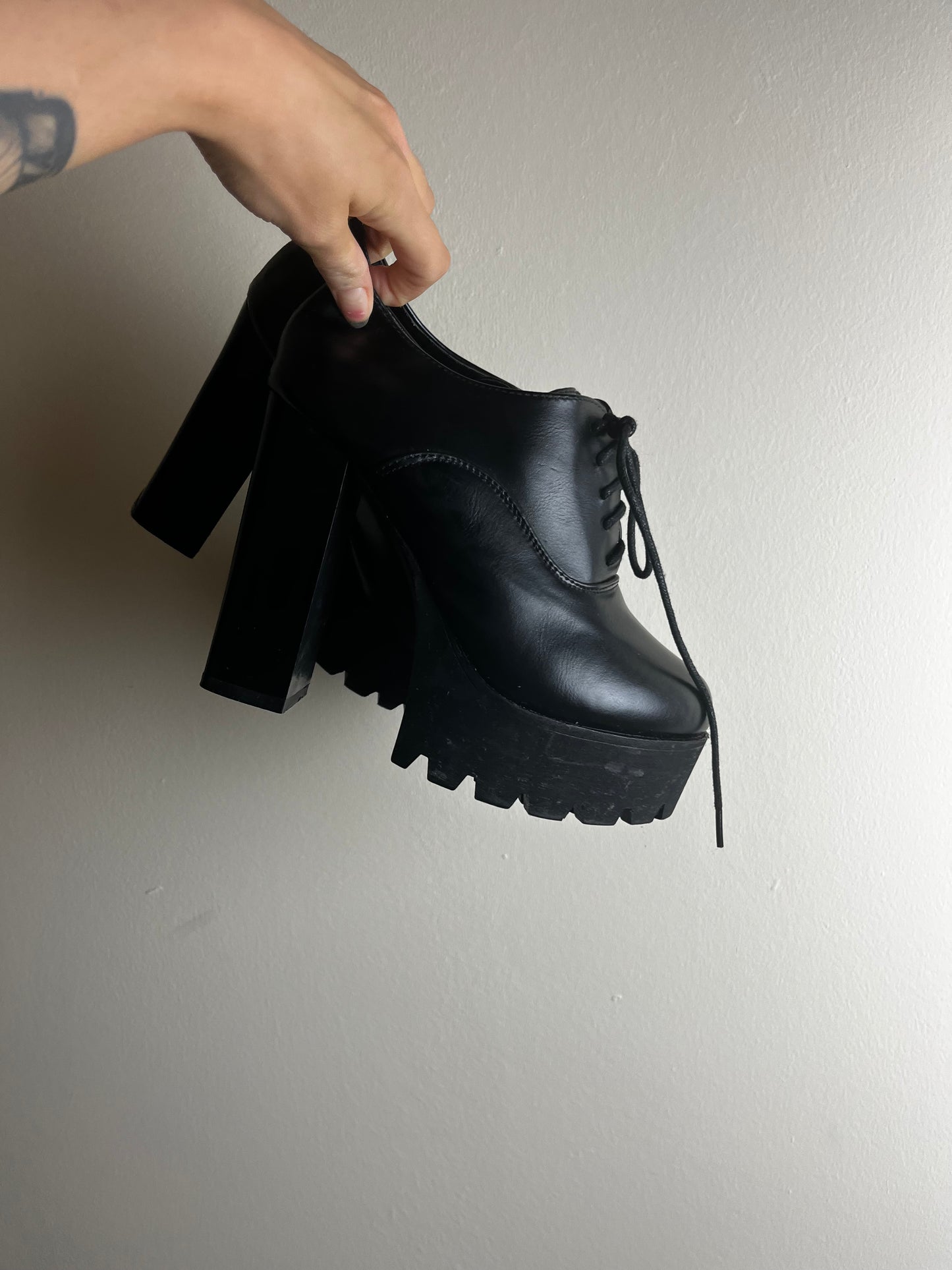 1990s Witchy Shoes UK 5