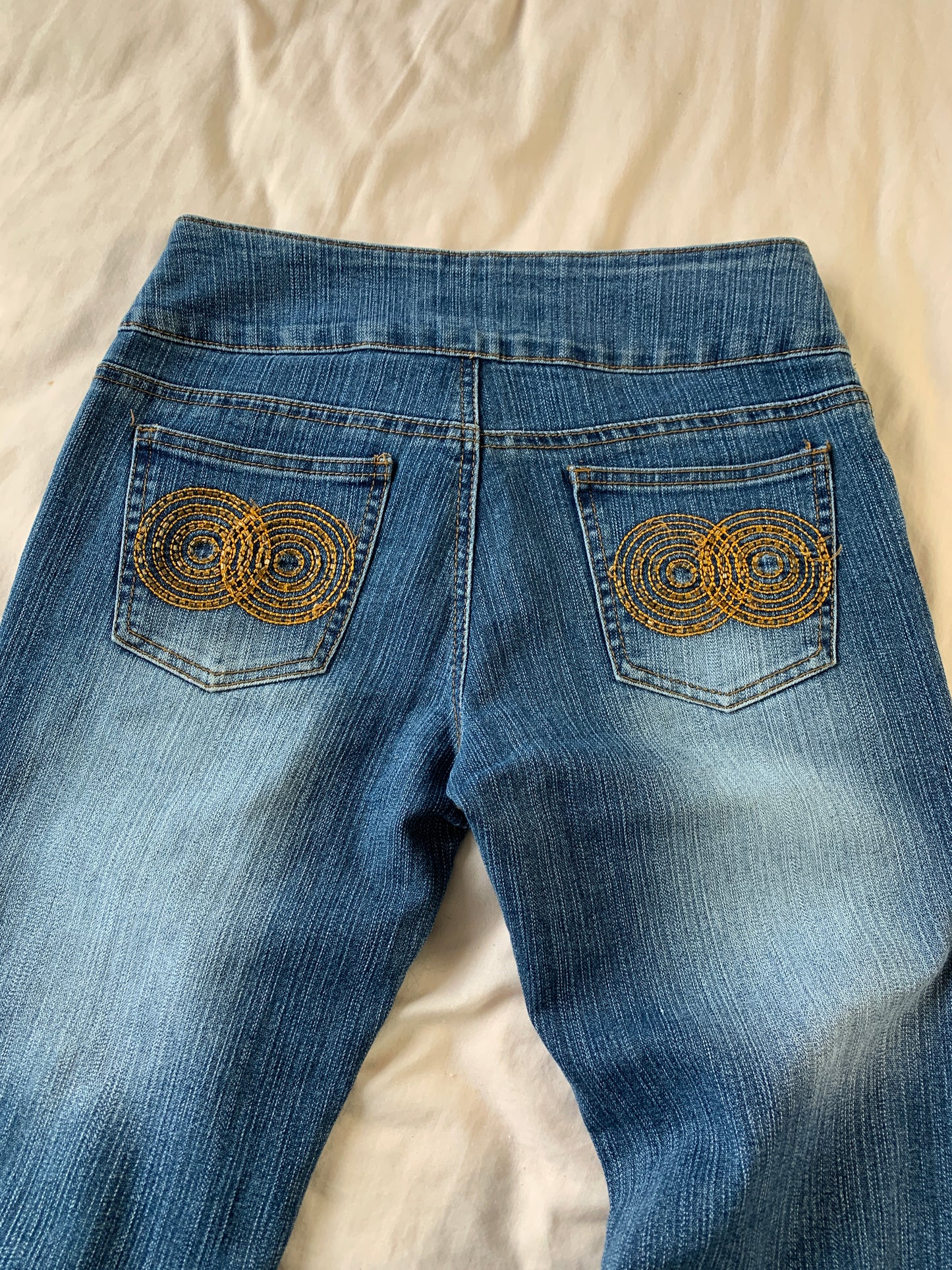 Cedar 00s jeans UK 8/10