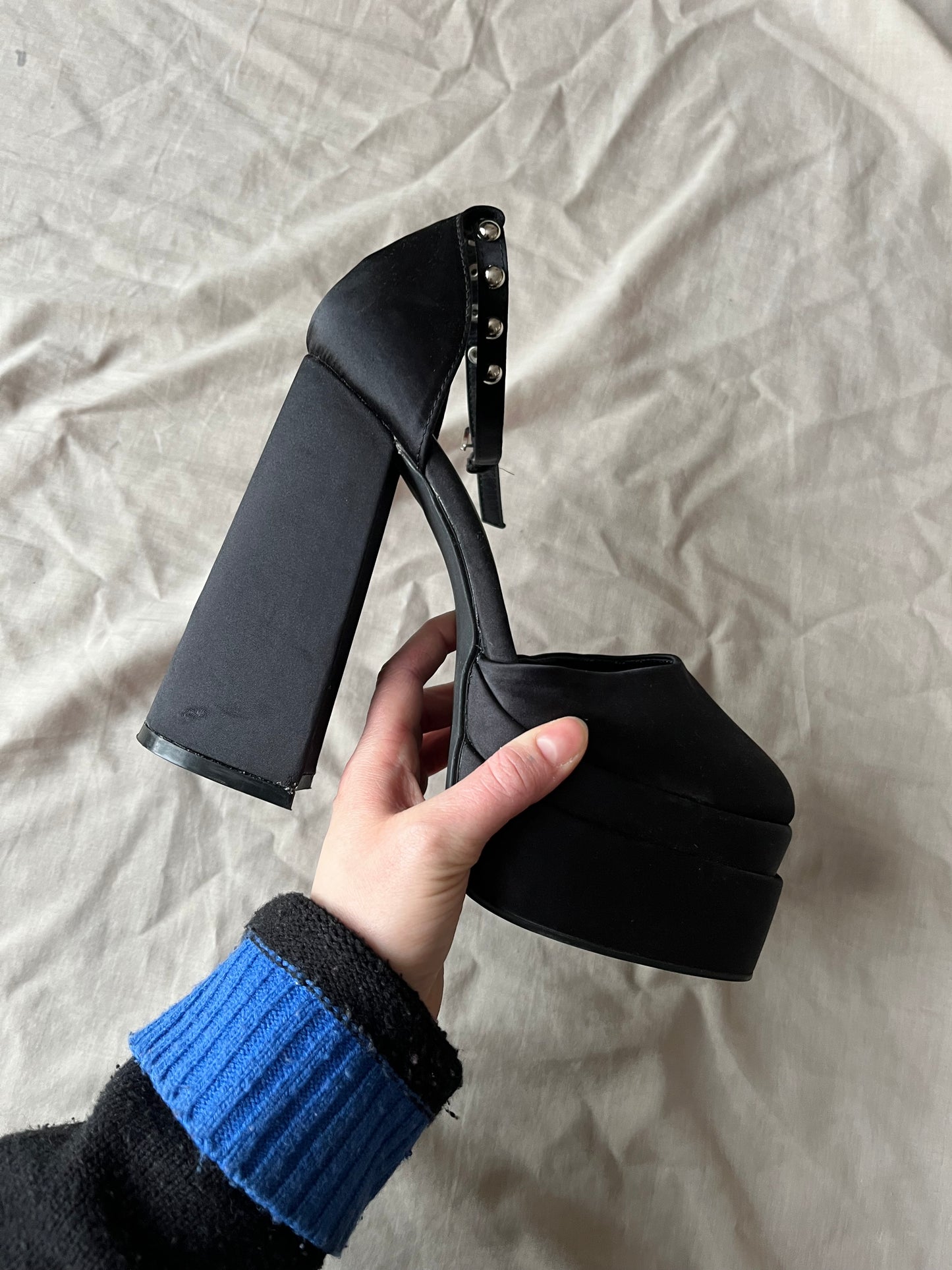 2000s Satin Shoes EU 39/ UK 6
