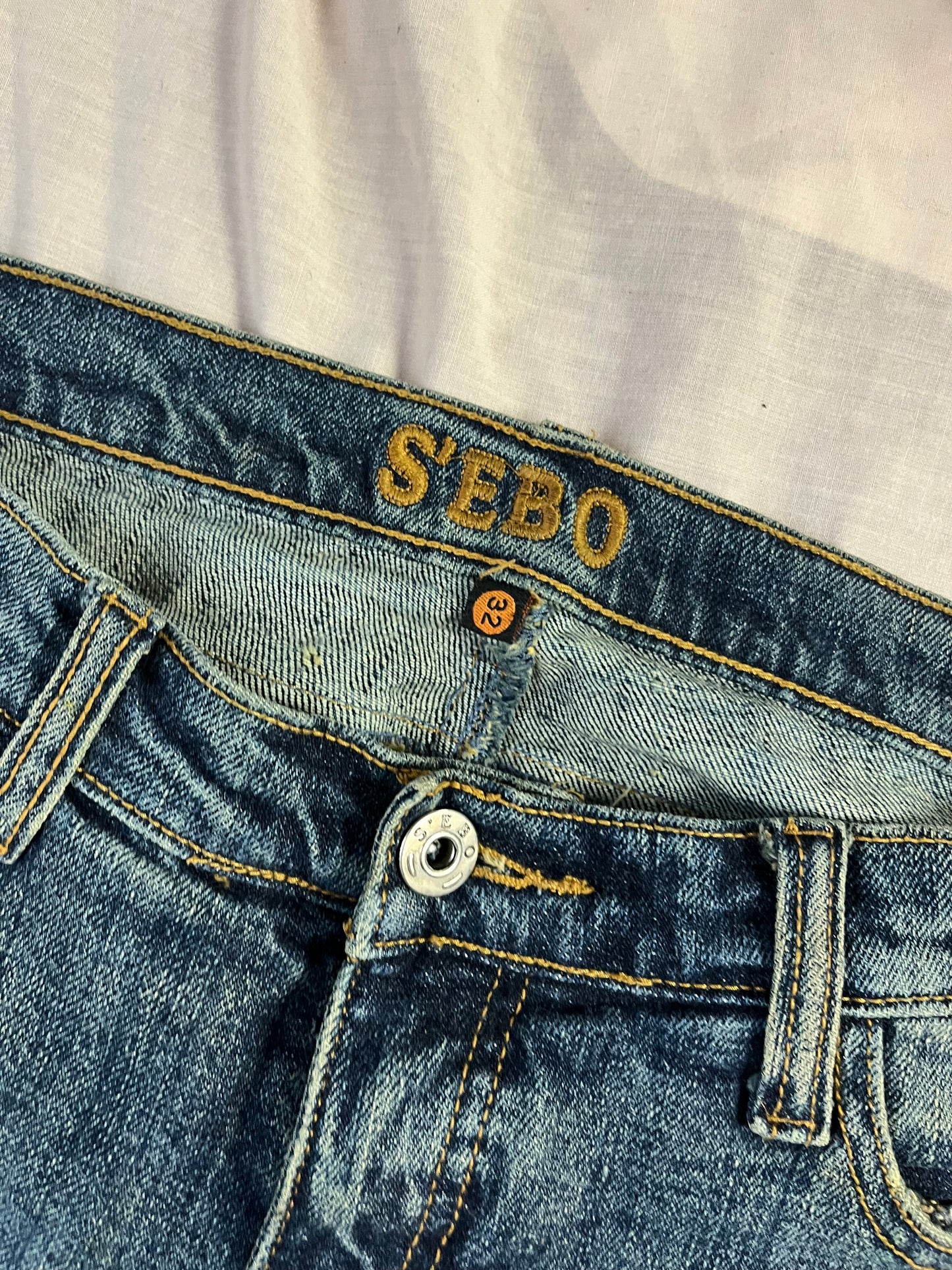 Flared Jeans With A Painted Design - UK 10