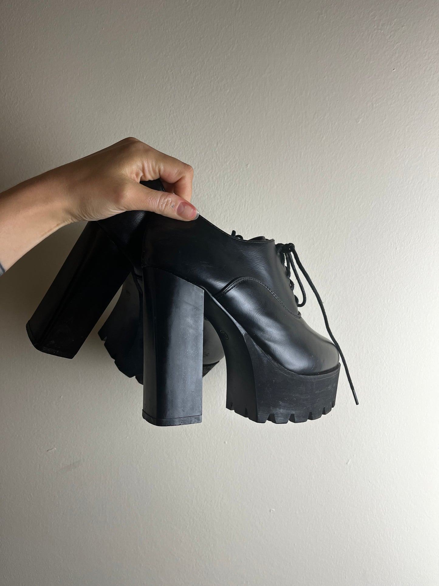 1990s Witchy Shoes UK 5