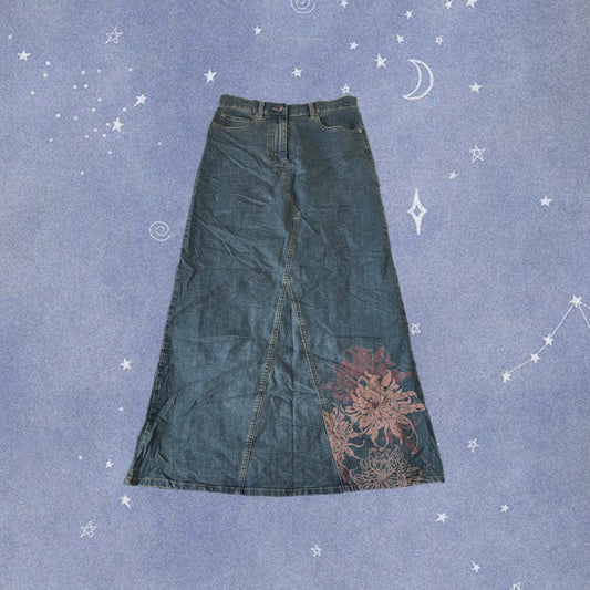 Chloe Skirt UK 10-12 & UK 16-18 (Two Sizes)