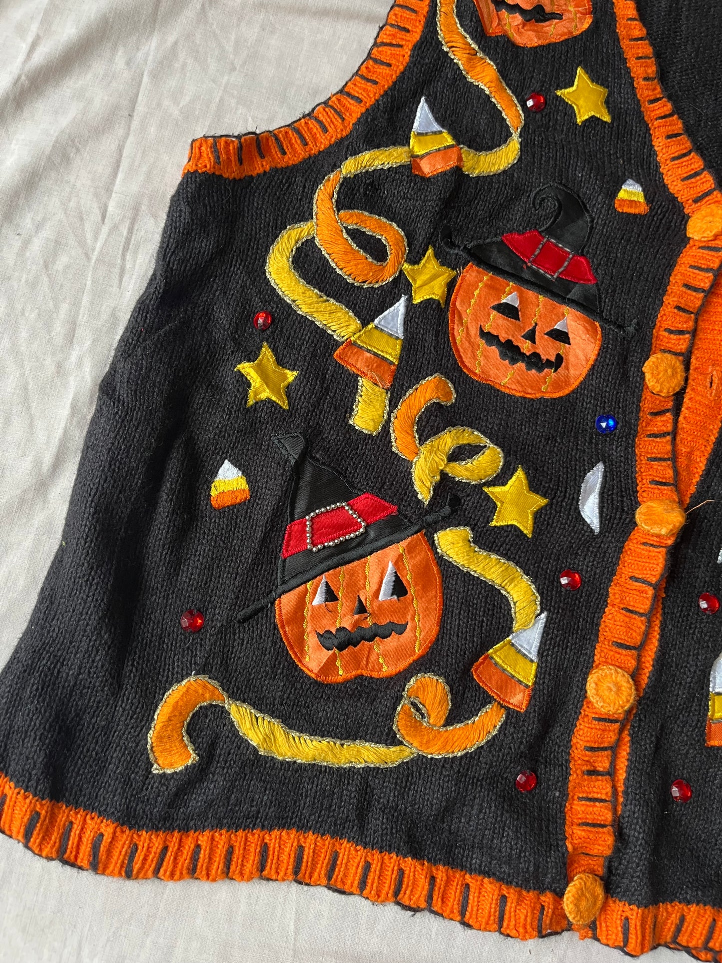 All Hallows 1990s Halloween Sweater Vest L
