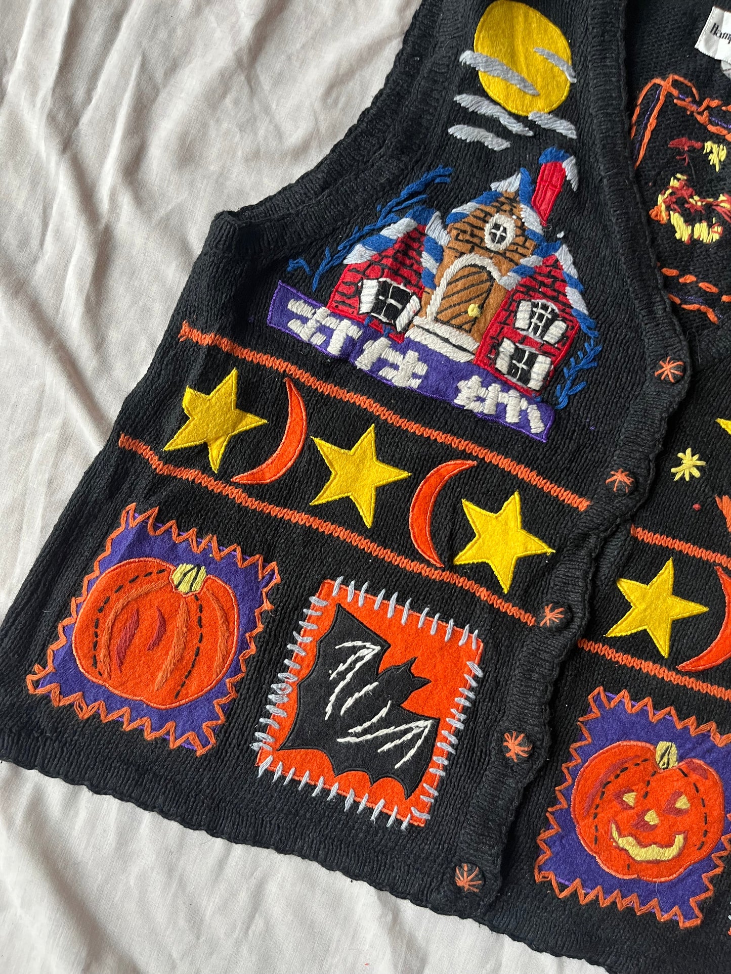 Salem 1990s Halloween Sweater Vest S/M