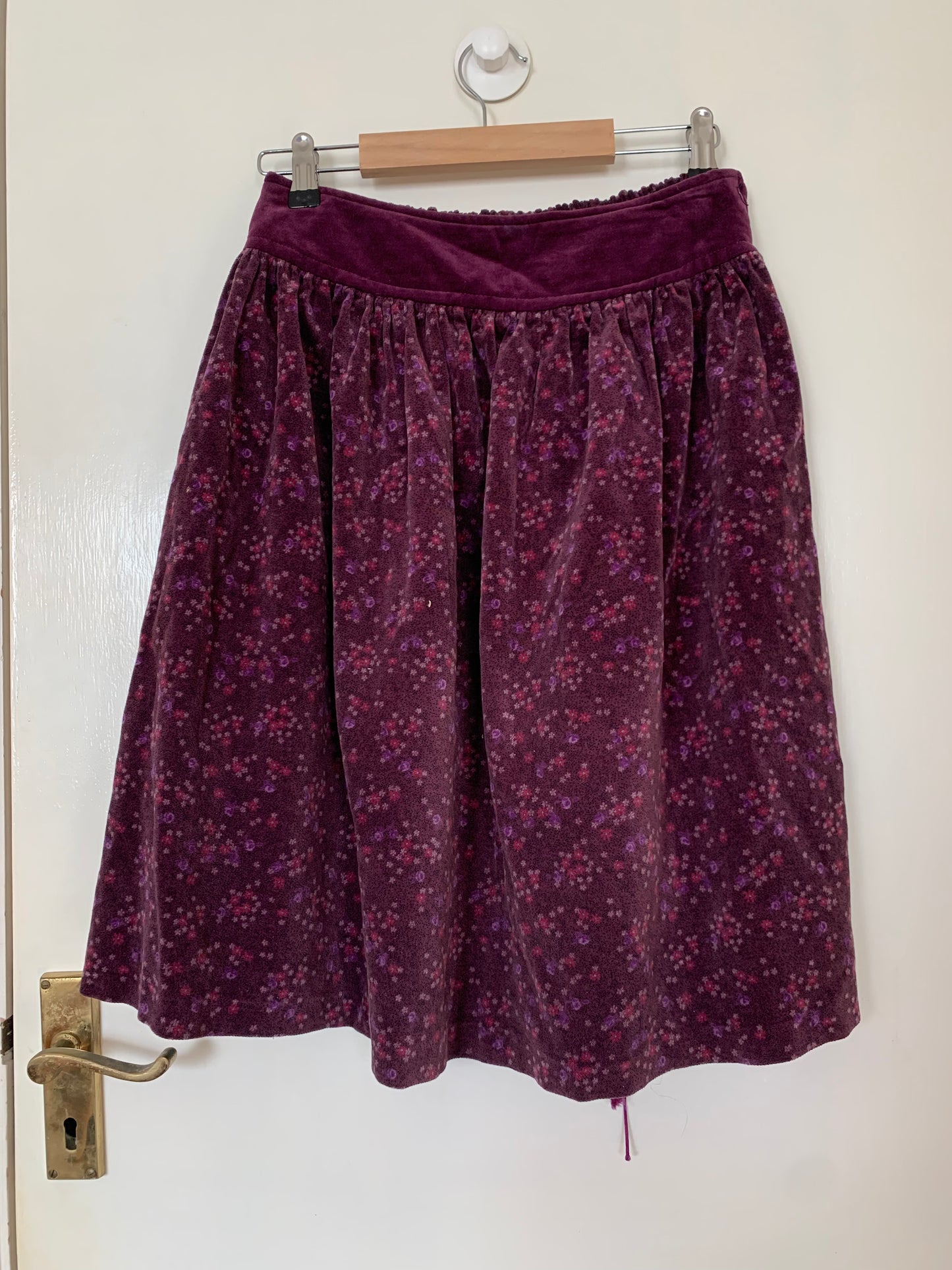 Amelia 90s Velvet Skirt UK 6-10