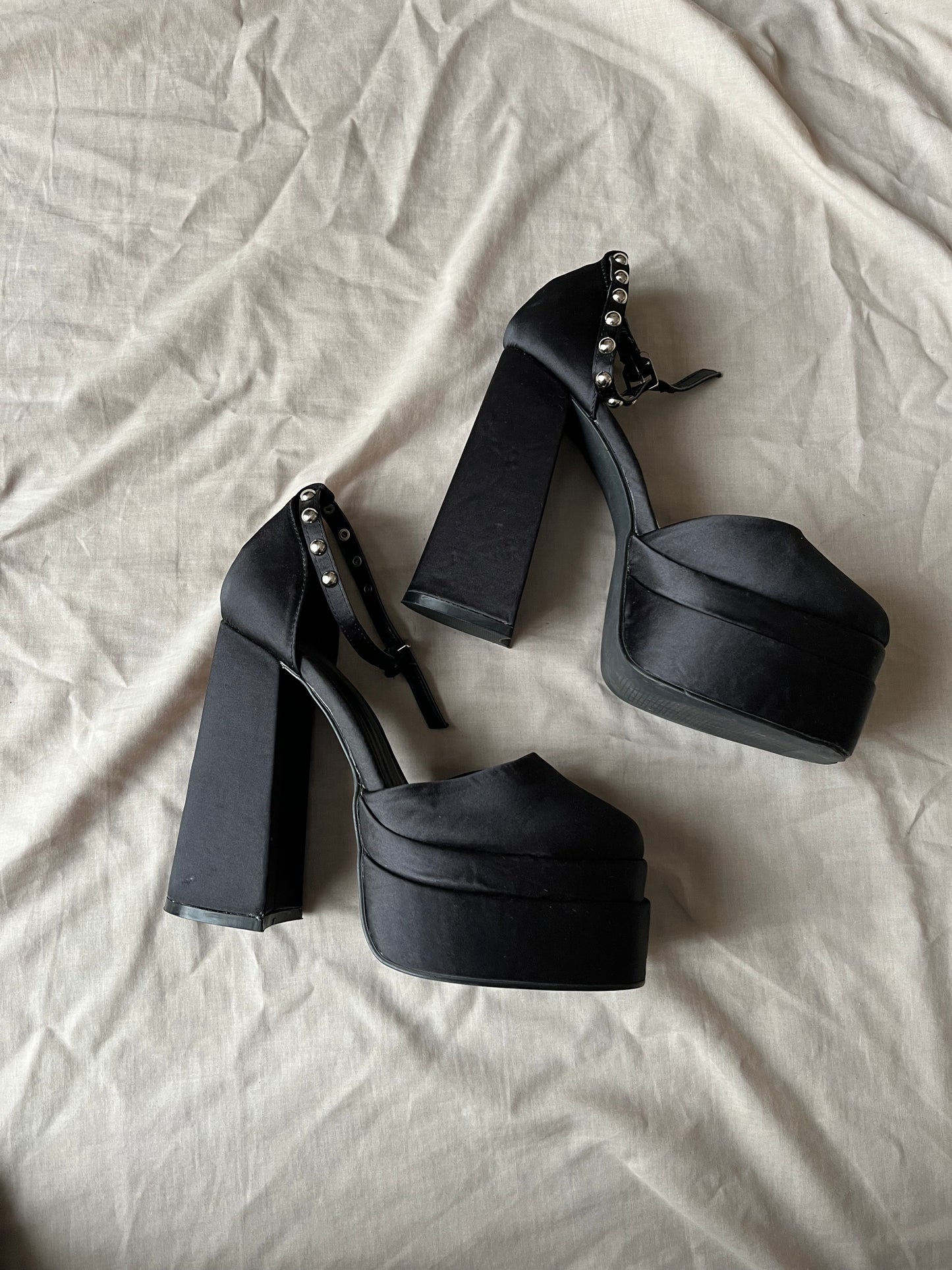 2000s Satin Shoes EU 39/ UK 6