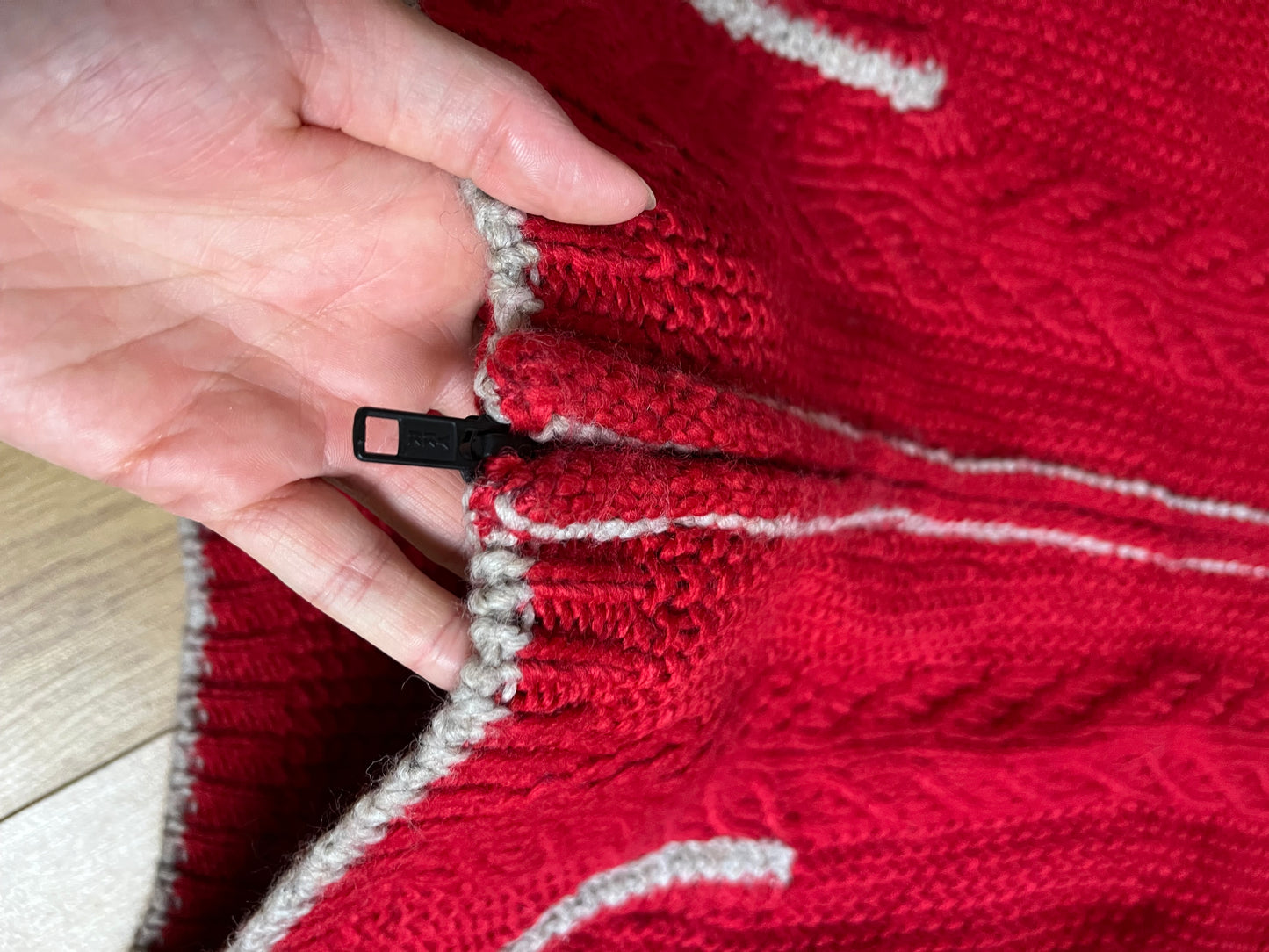 Red Zip Up Cardigan L