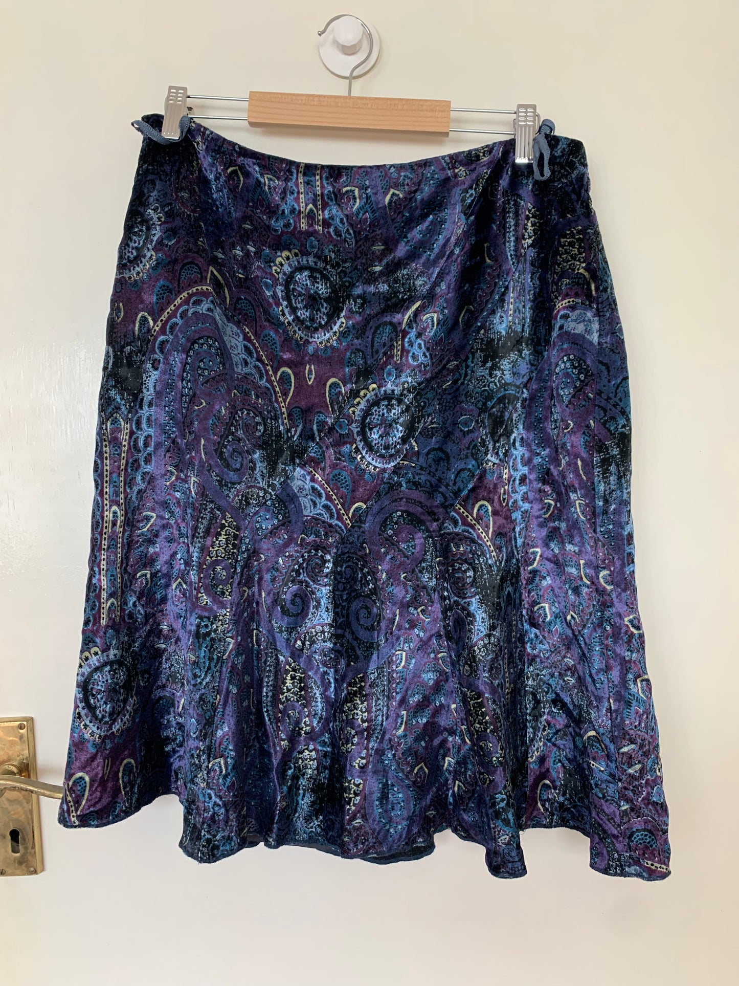 Sophie 90s Velvet Skirt UK 14