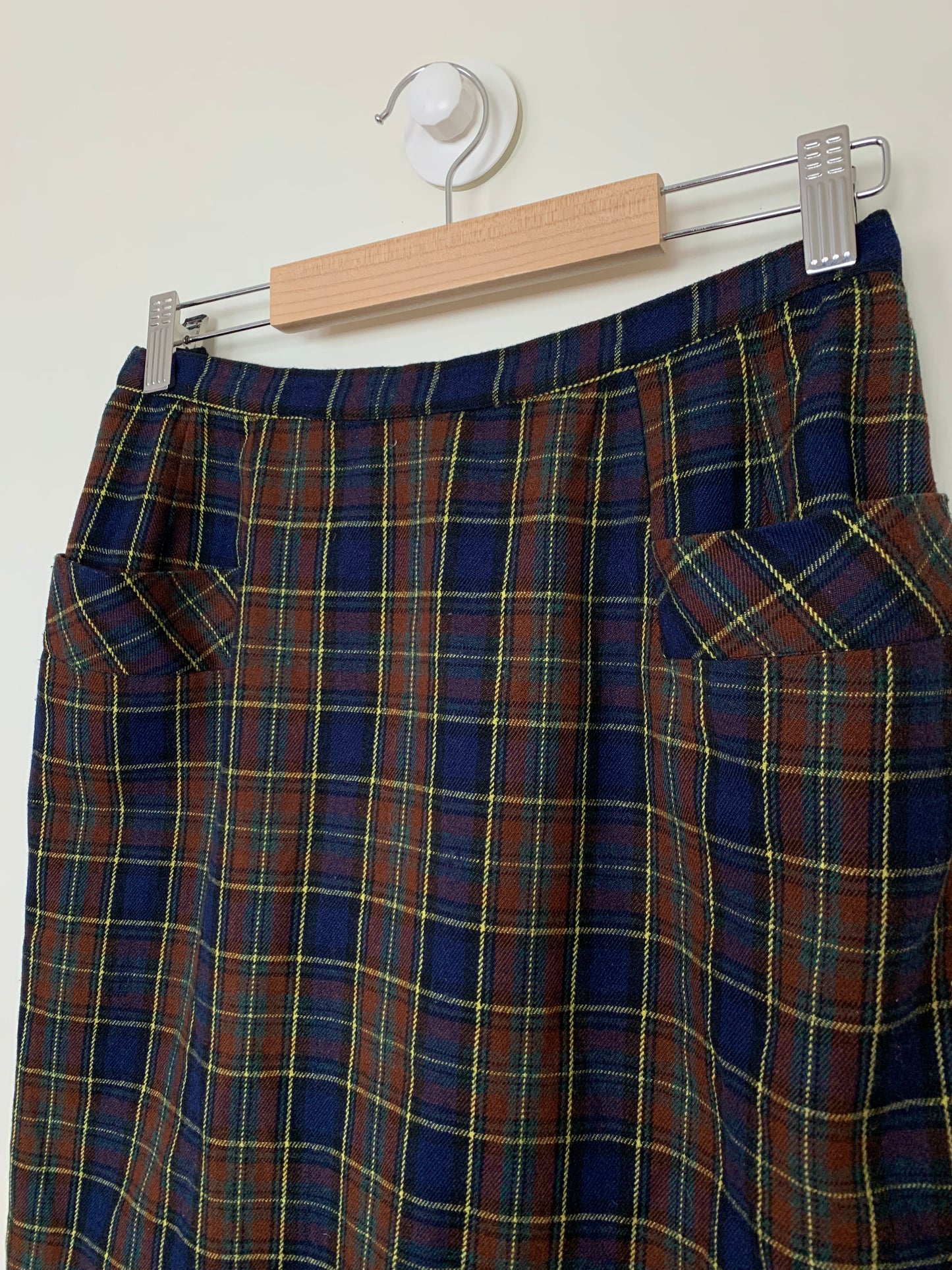 Lola 90s Tartan Skirt UK 8