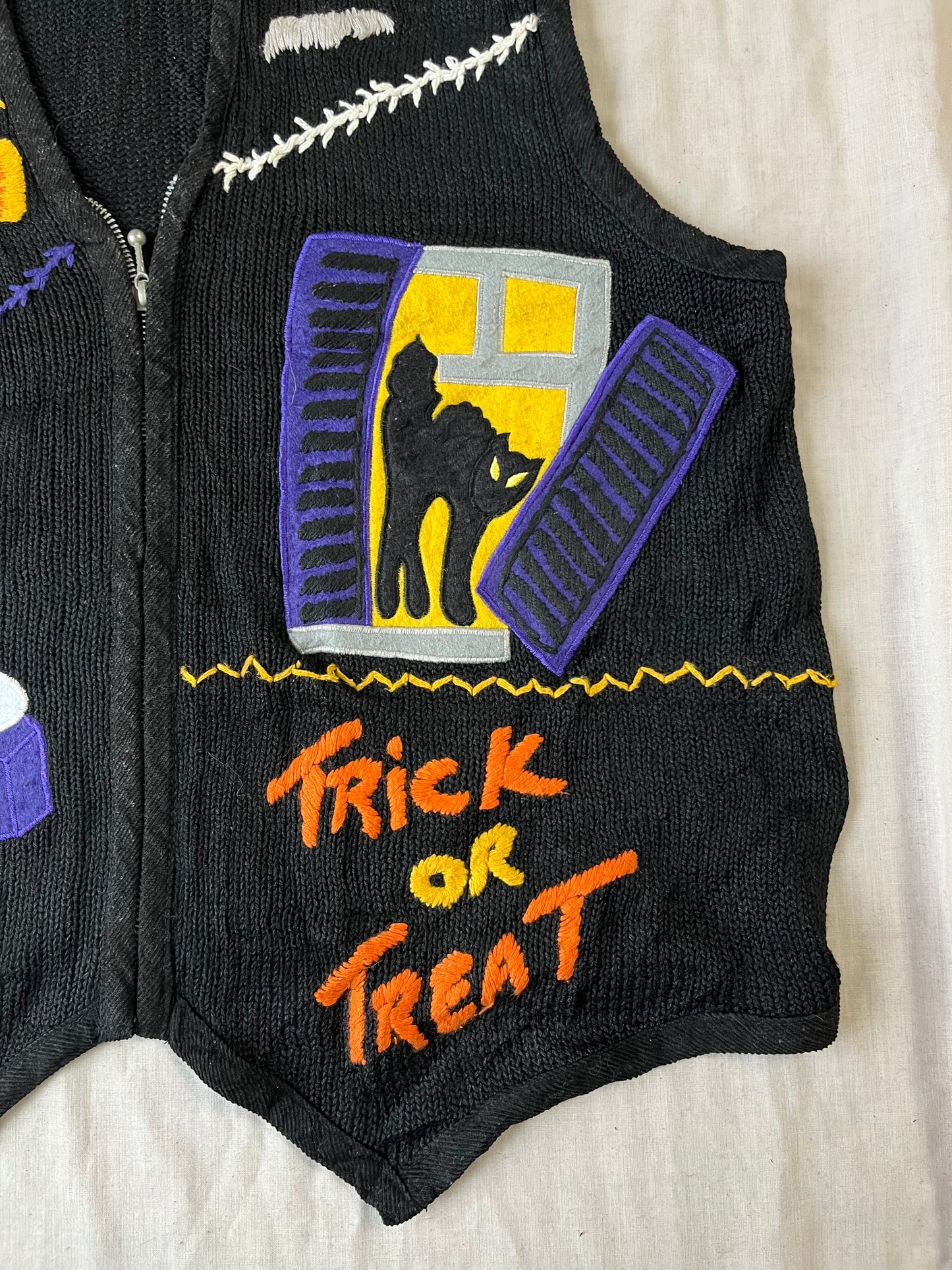 Seance 1990s Halloween Sweater Vest L