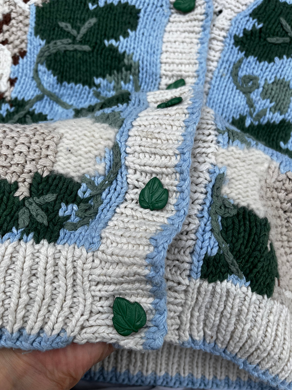 Bunny Sweater Vest M